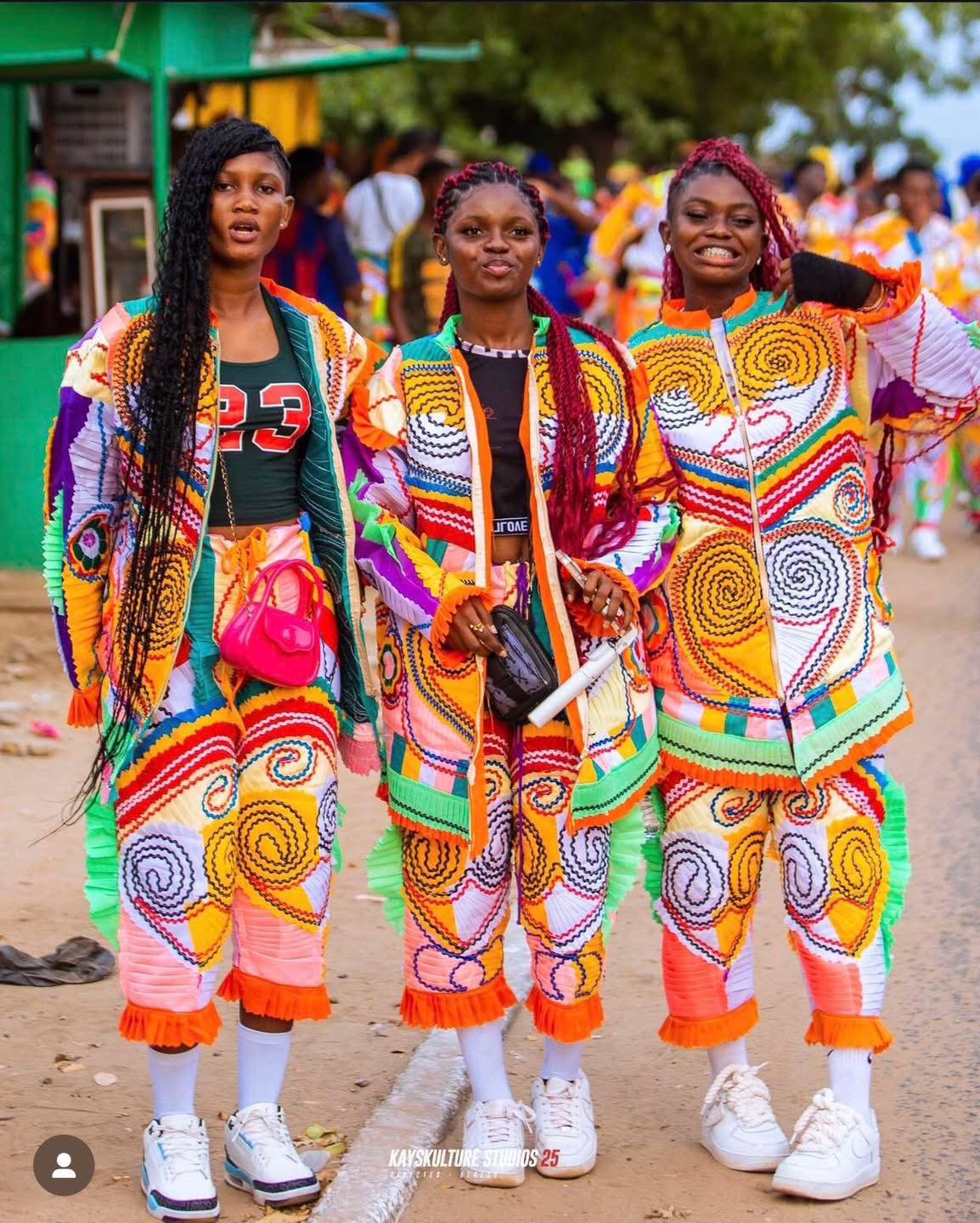 Unity Masquerades | Tema