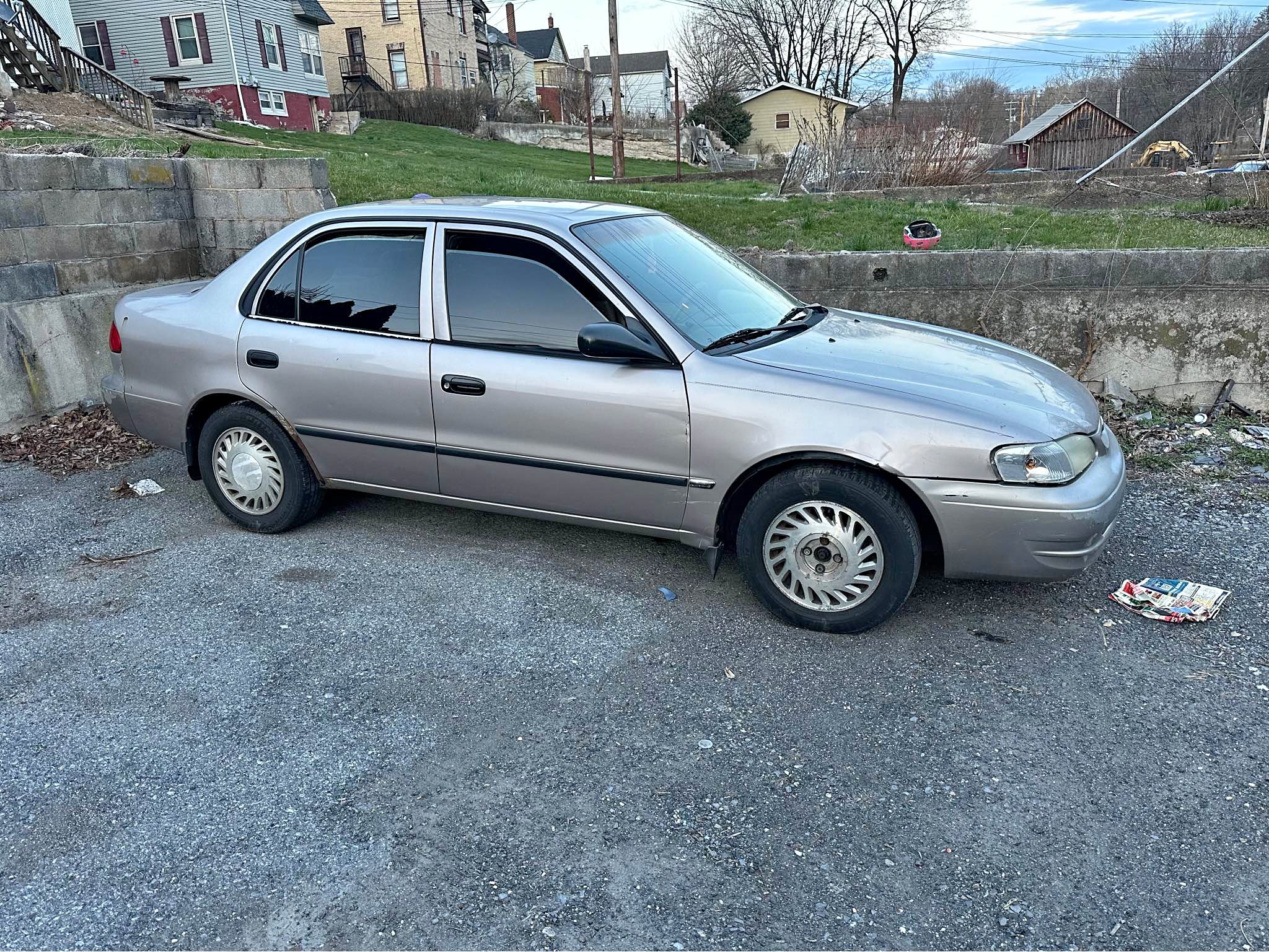 1998 Toyota Corolla · DX Sedan 4D - Cars & Trucks - Slatington