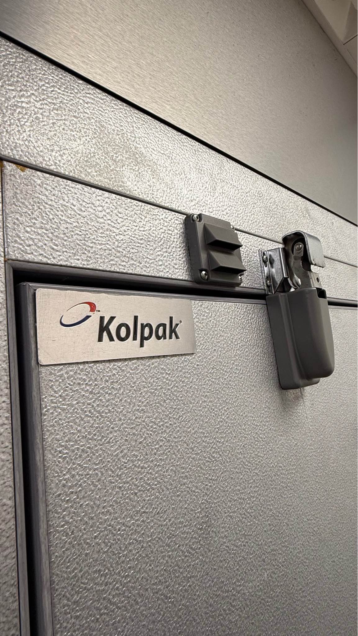 Kolpak P7-0608-FT 6' x 8' Indoor Walk-in Freezer w/ Top-Mounted ...