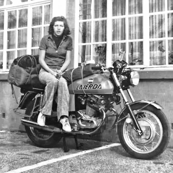 LAVERDA 750 1/8 Heller Hello , a model of a sports motorcycle from