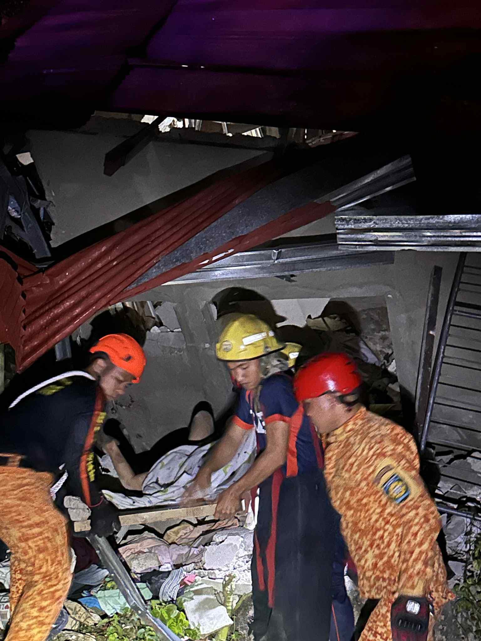 News5 - RESCUE AND RETRIEVAL OPS SA CEBU Patuloy ang isinasagawang ...