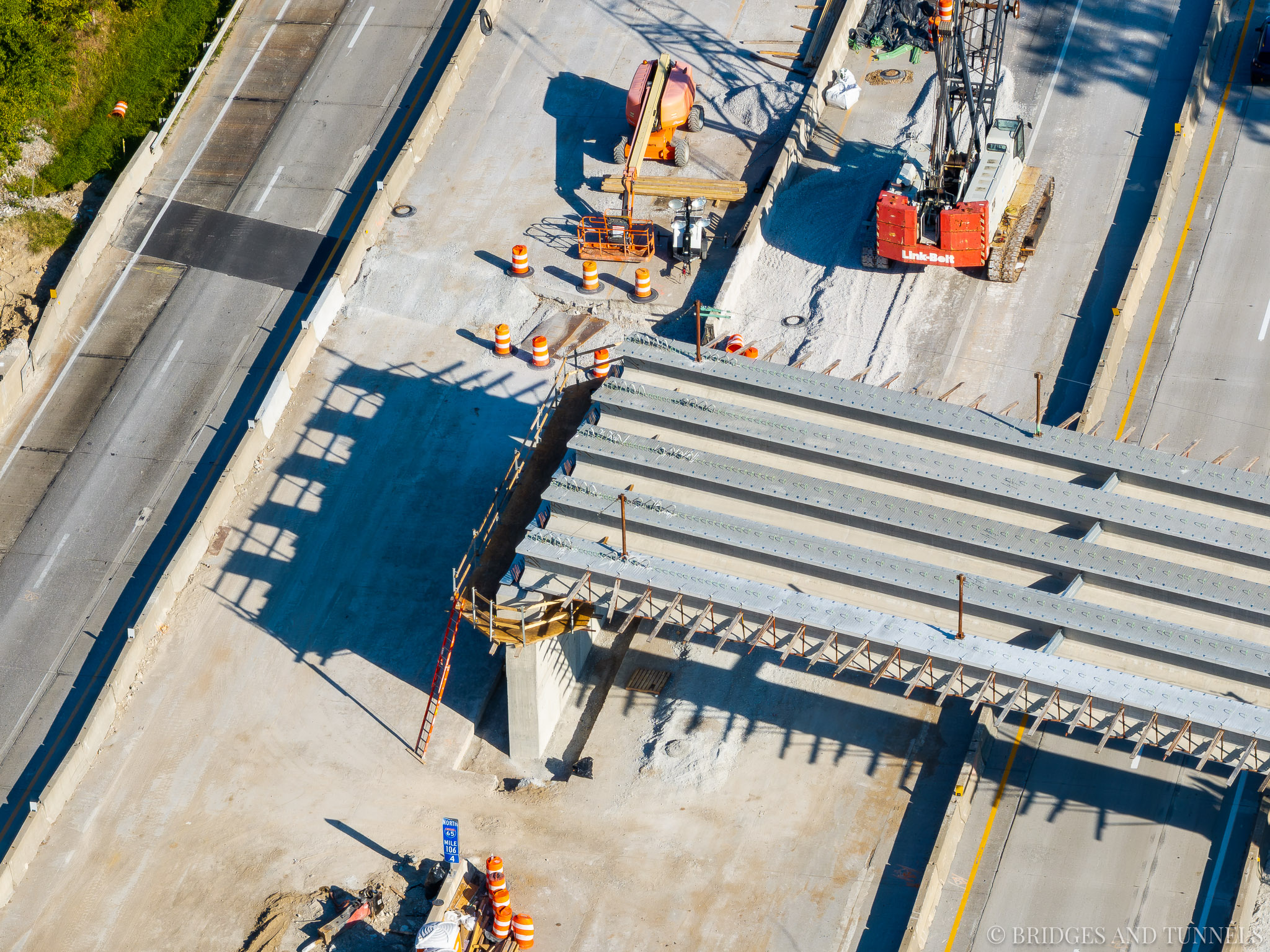 Bridges - 📸 The Hanna Avenue bridge is being fully replaced with a ...