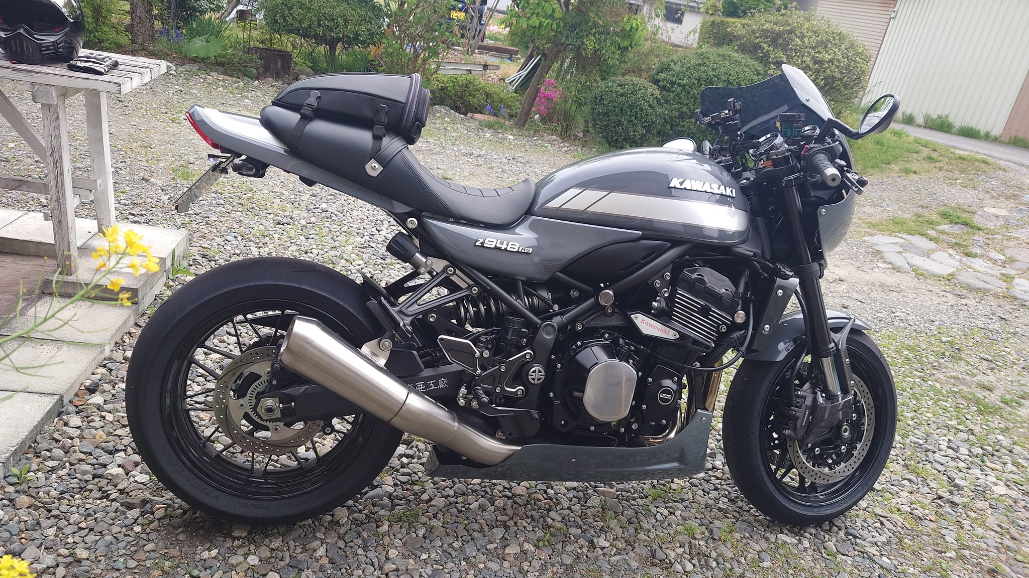 Ninja1000のリヤサス移植して試走してまいりました💡 z900rs cafeを