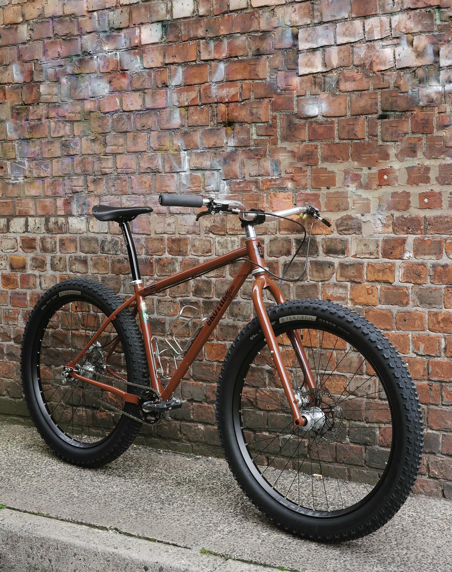 after a bit of a delay we got the @teravail Oxbow 27.5 x 3.0