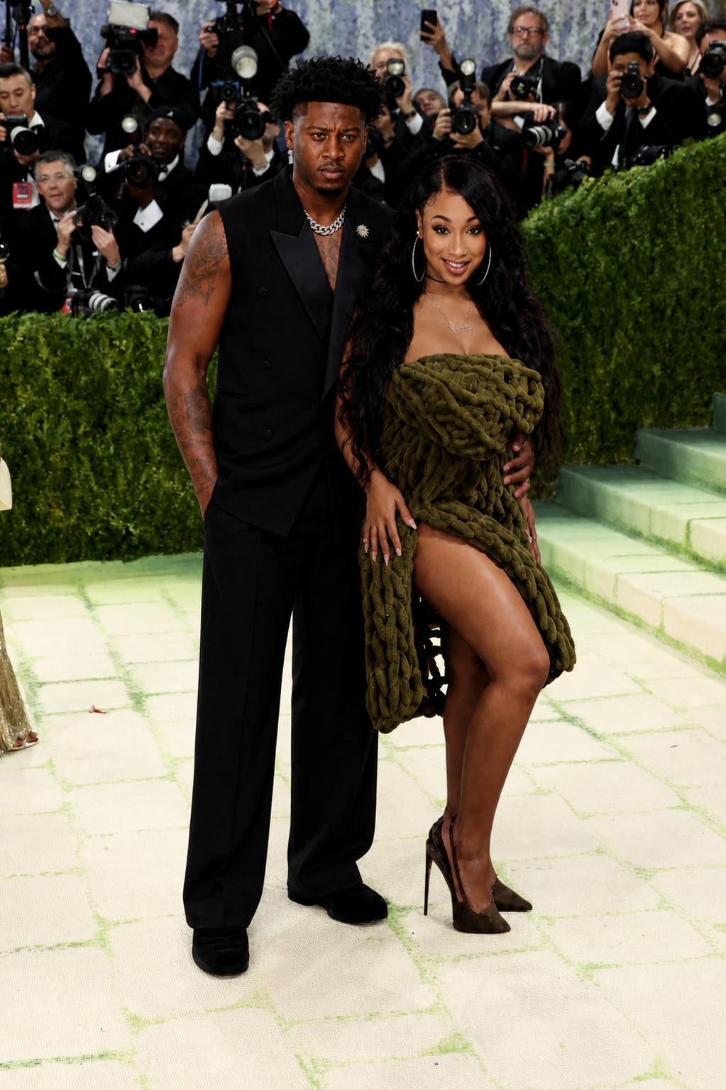 the dress starr formals Boston Richey attend Met Gala with his new woman Sidney 😱 Zari