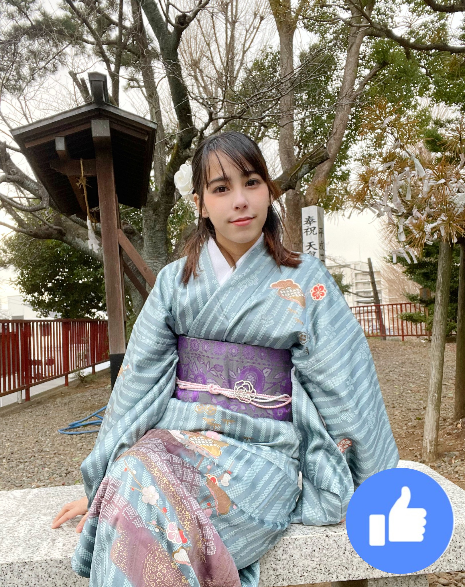 The indigo cotton kimono, yukata and yellow obi are perfect for 