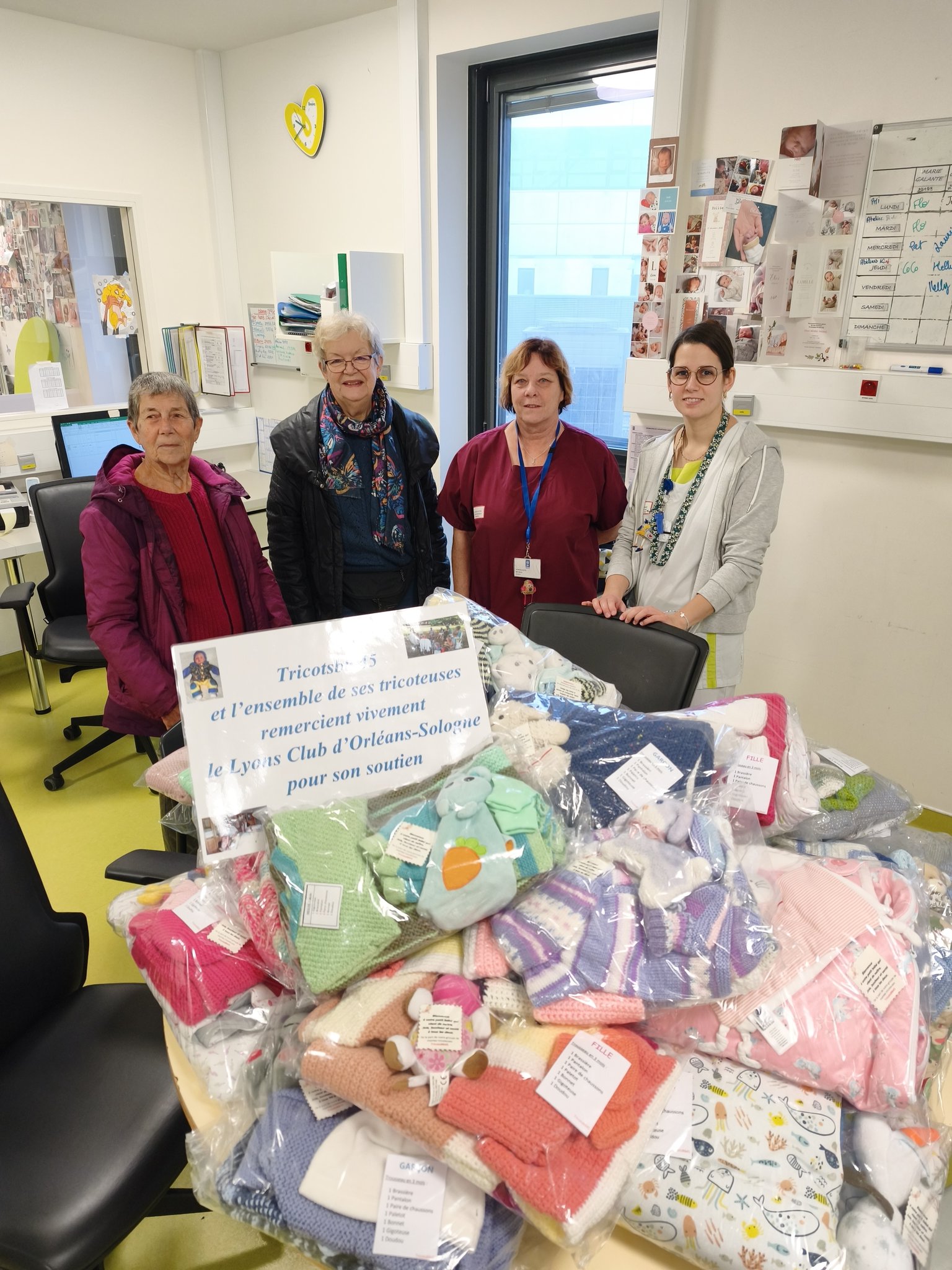 CHU d'Orléans - 🧶 [Des tricots pour les nouveau-nés en... | Facebook