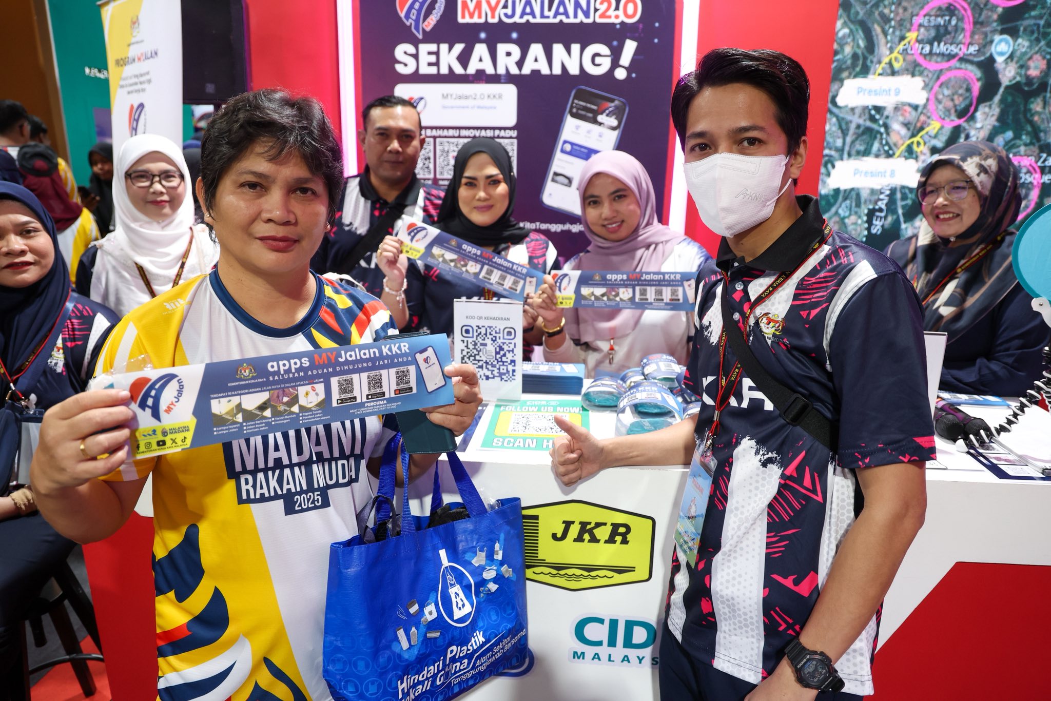 Kementerian - Kementerian Kerja Raya berjaya meraih Anugerah Penarafan ...