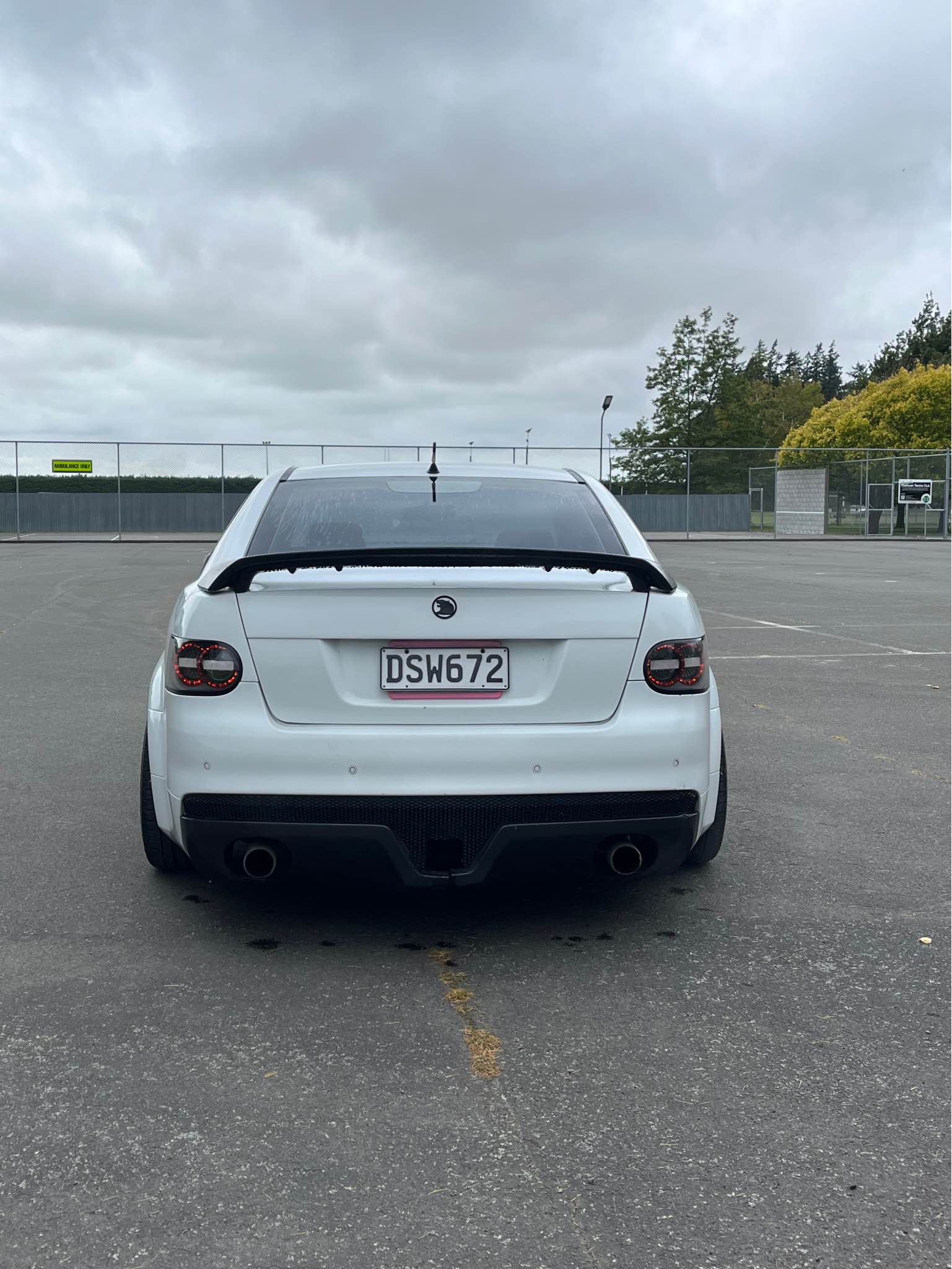 Ve Commodore r8 mock up - Cars & Trucks - Christchurch, New Zealand ...