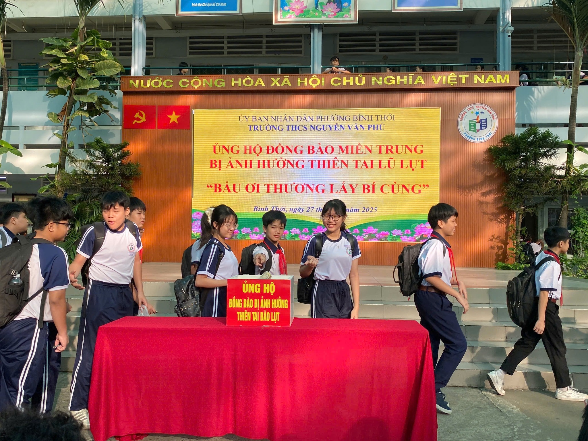 Trường THCS Nguyễn Văn Phú... - Trường THCS Nguyễn Văn Phú