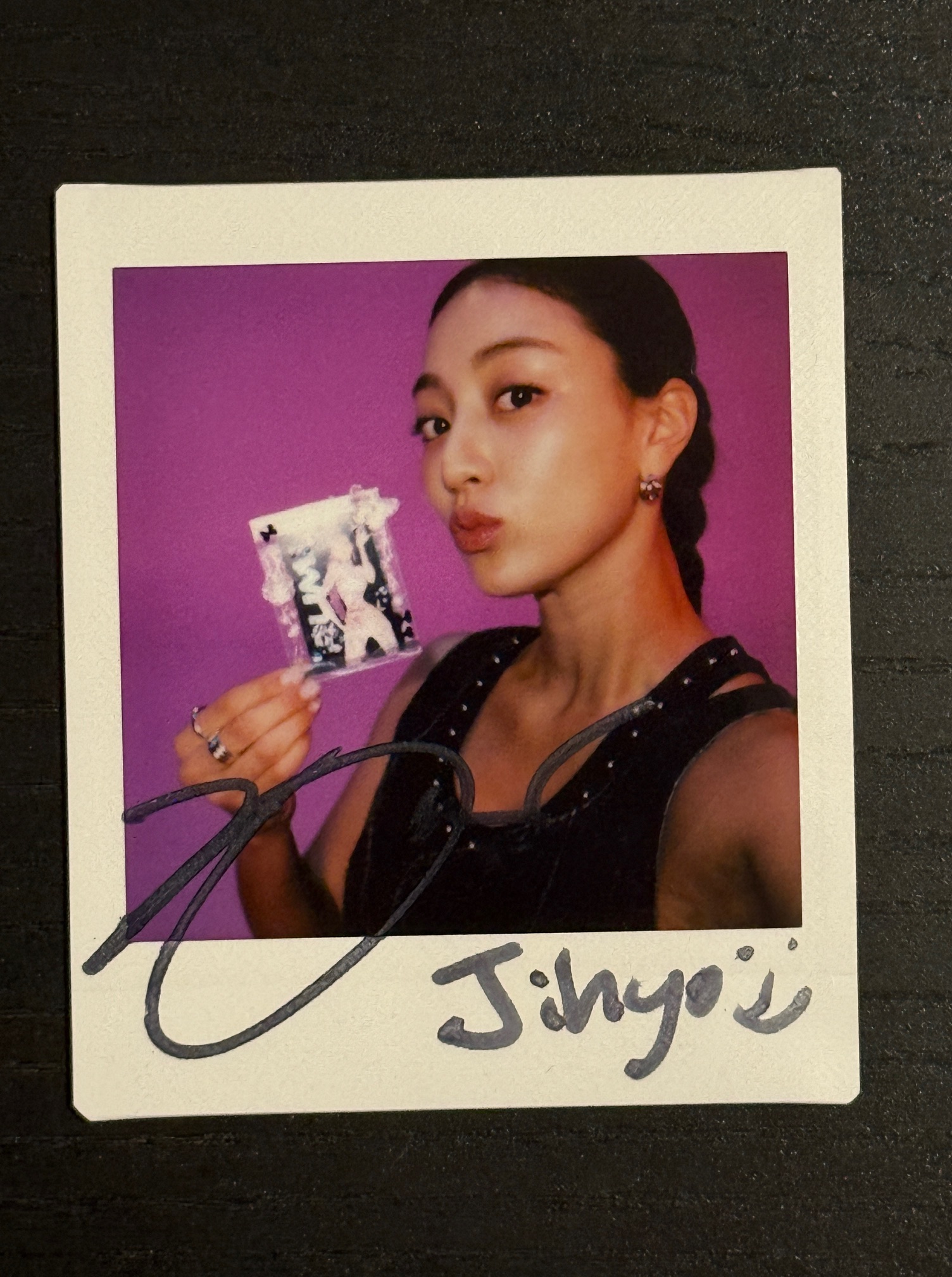 twice ジョンヨン サイン入りポラ ポラロイド Switch up these vibes and enter for a chance to win signed