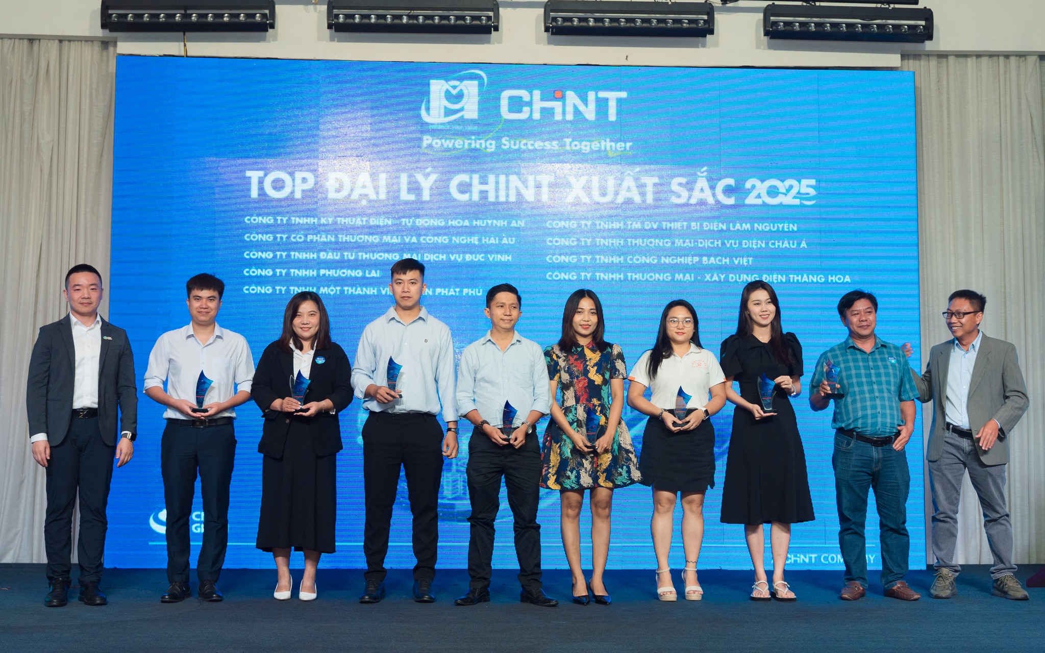 Thiết Bị Điện Công... - Thiết Bị Điện Công Nghiệp Phương Minh