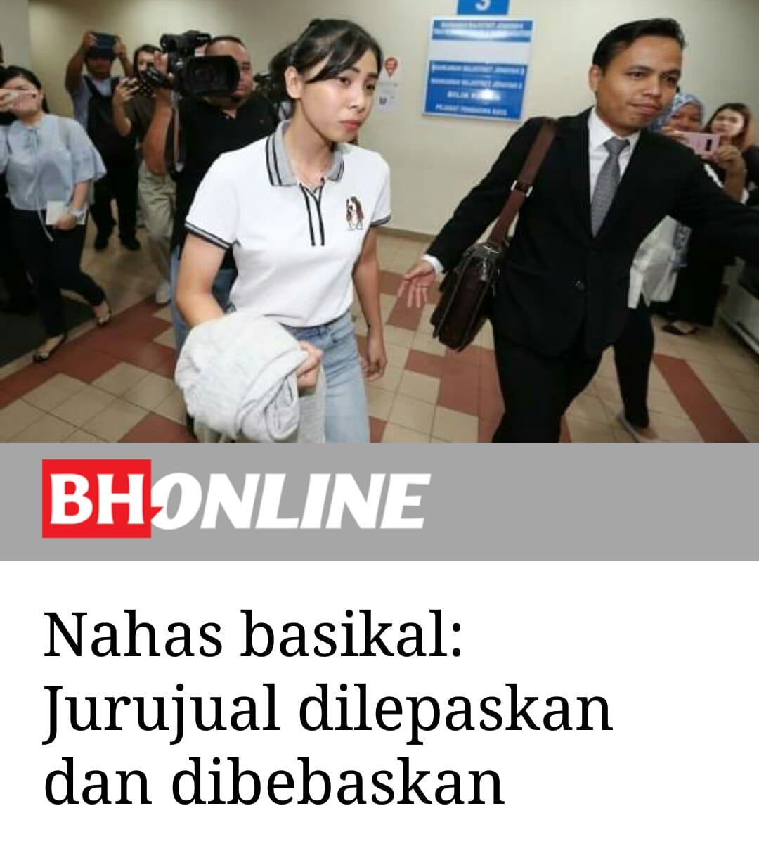Wanita Cina Bunuh Budak Di Highway Johor Basikal