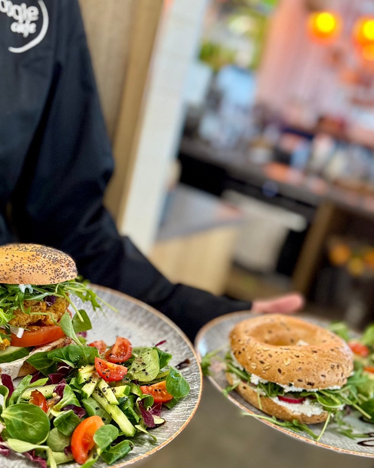 Boogie - ☕ Bajgle na śniadanie, lunch czy lekką kolację? W Boogie Cafe ...