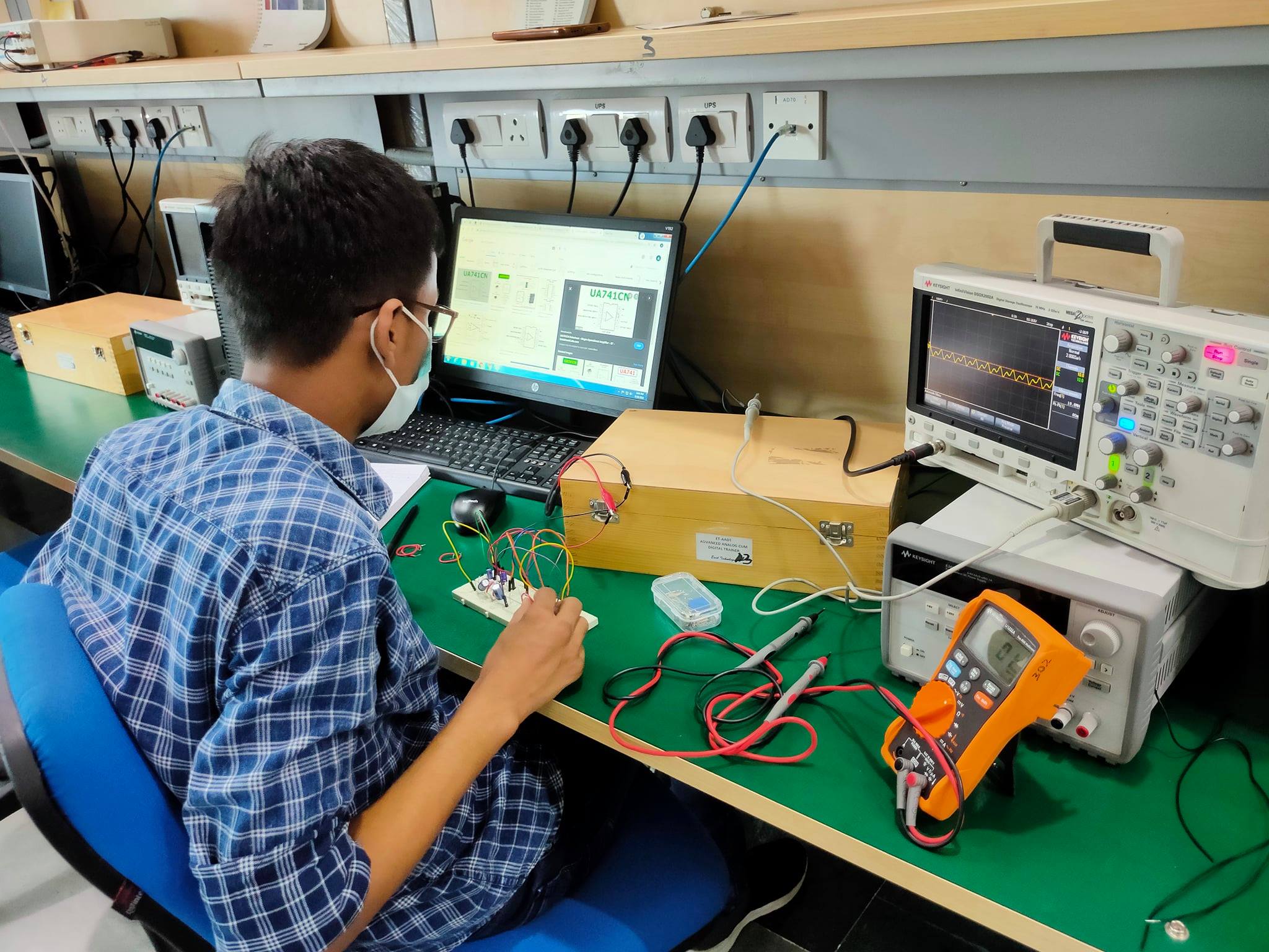 IIIT-Delhi ECE Labs | Delhi