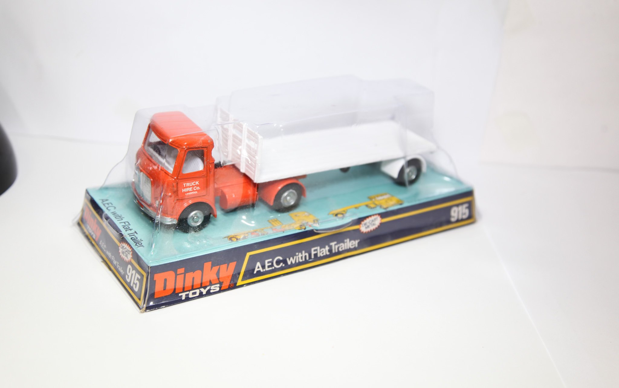 Dinky 915 AEC With Flat Trailer In Original Box - Really nice 