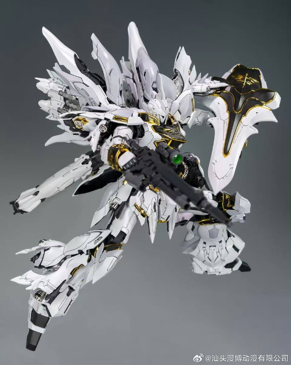 免訂金商品名稱:彗星科技1/100 白狼三倍速組裝模型發售日:2025第四季