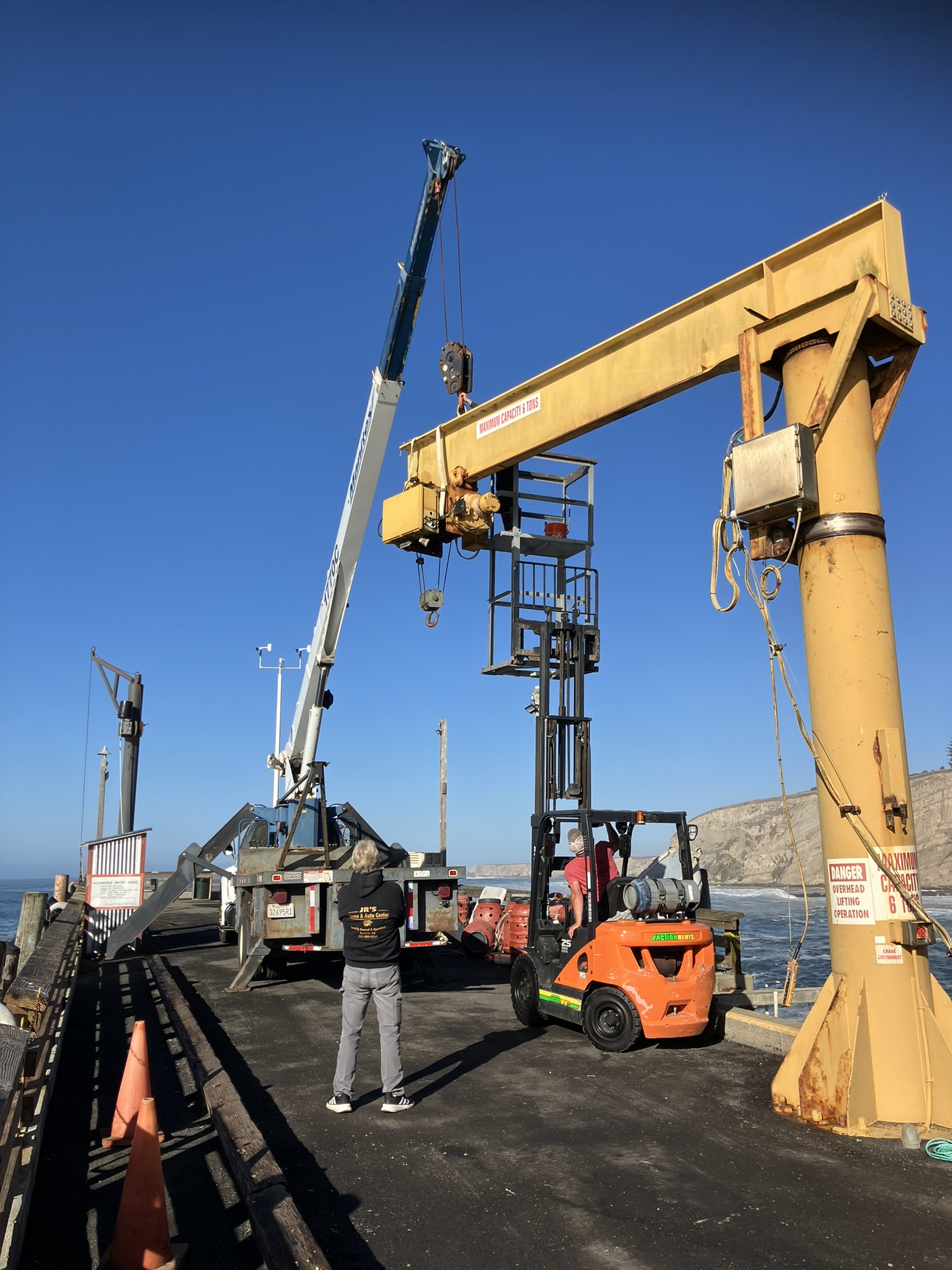 City - 🚧 HOIST INSTALLATION UPDATE — JANUARY 27–30 🚧 Here’s where ...