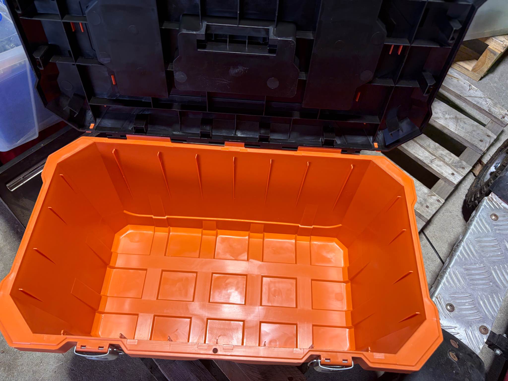 AEG Toolbox - Tool Boxes, Belts & Storage - Mannering Park | Facebook ...
