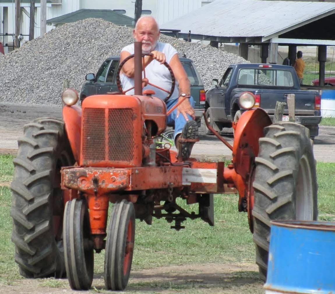Ri... - River Valley Antique Tractor Pullers Association, Inc.