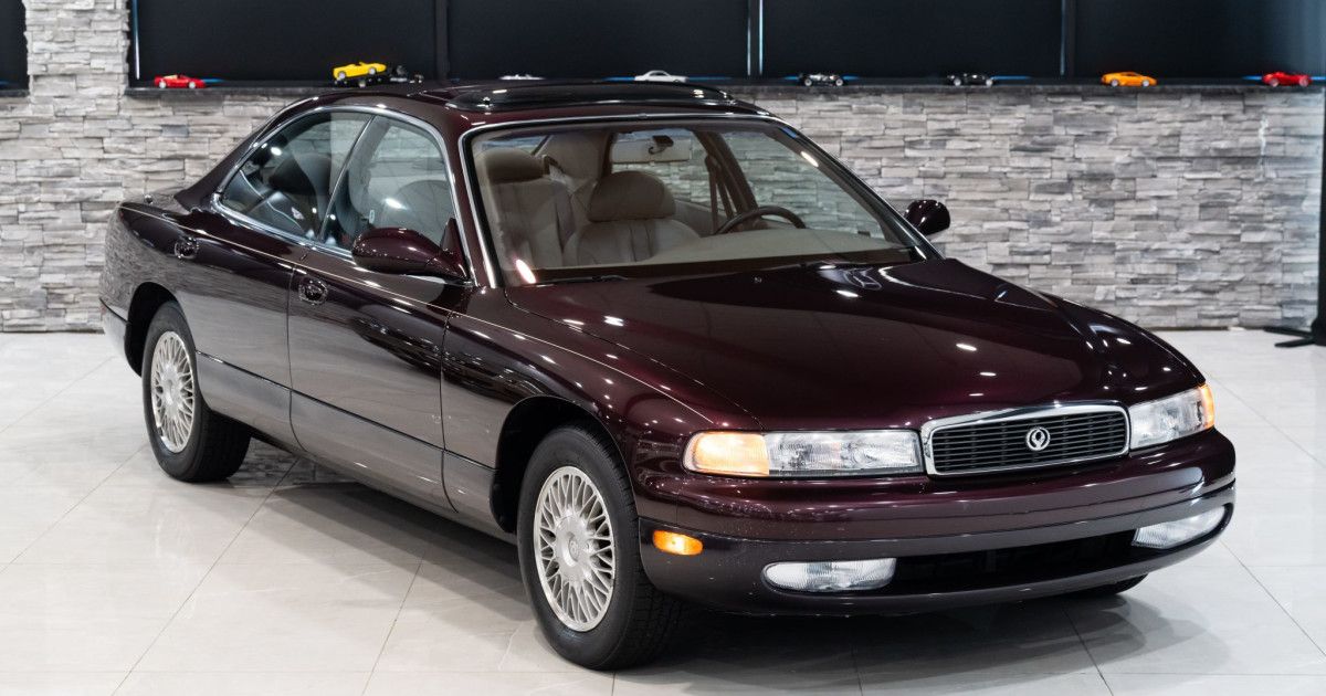 Autoblog - The Mazda 929 Was an Overlooked Luxury Sedan Ahead of