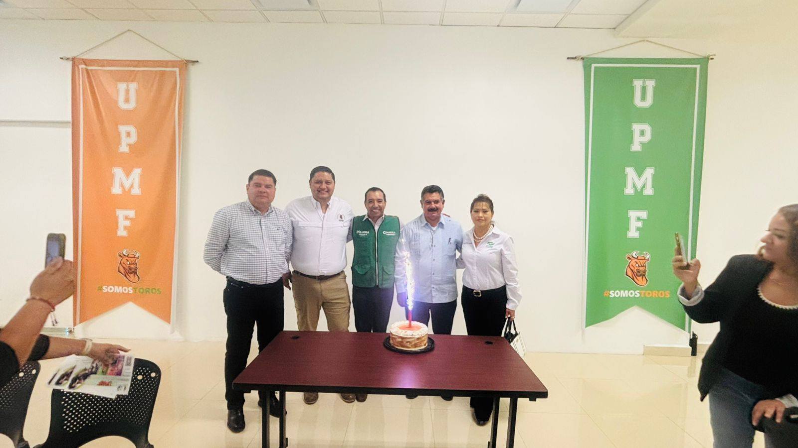 Universidad Politécnica... - Universidad Politécnica UPMF
