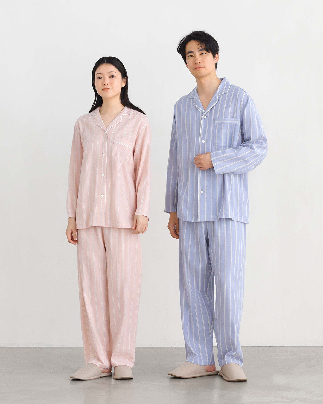 MUJI - #懶骨頭沙發 回家後躺在懶骨頭沙發上， 讓懶骨頭內裡的超微粒泡棉貼合身體曲線， 感受身體被包覆、支撐的舒適感。 | Facebook