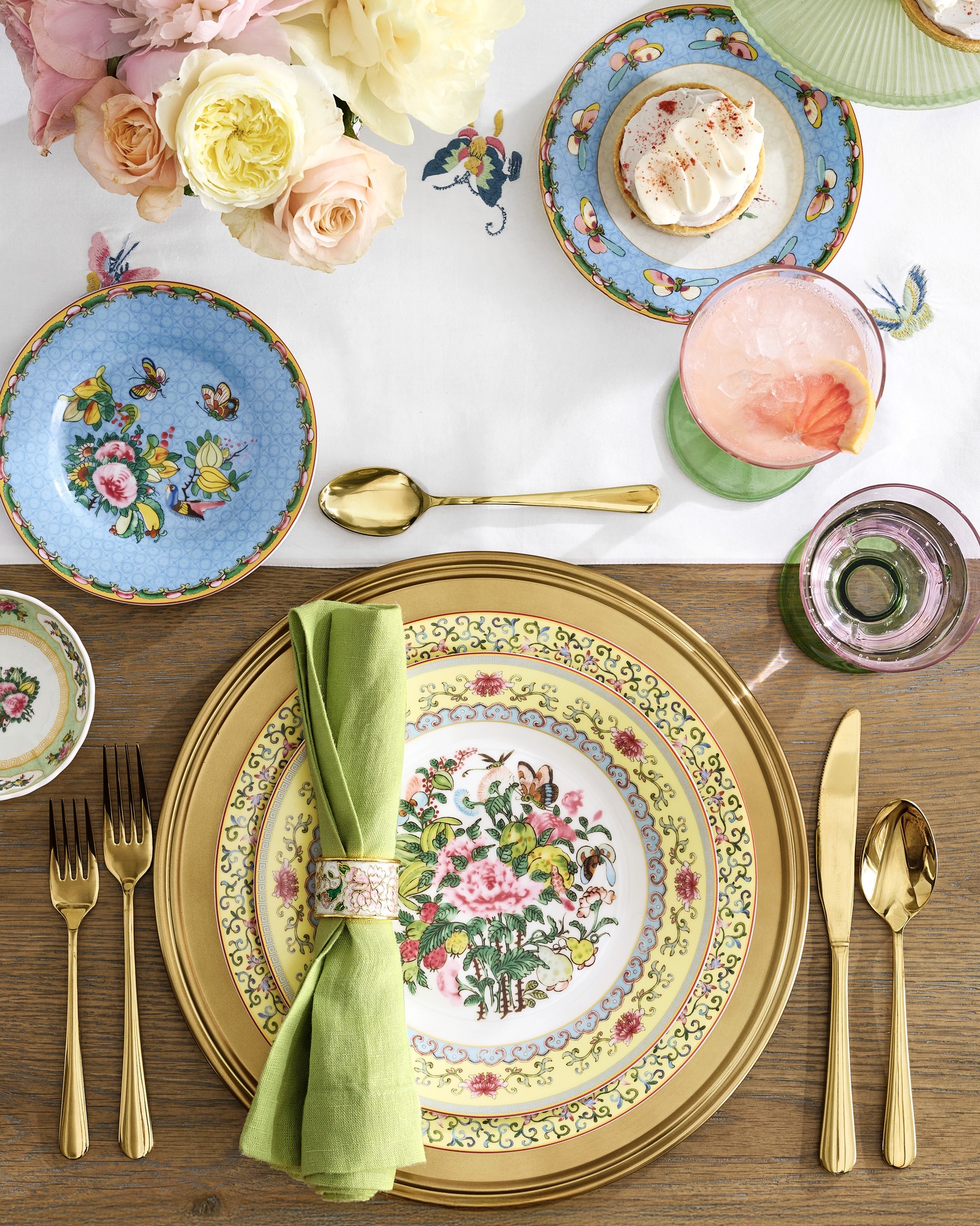A new shade for your spring table ? Famille Rose arrives in 