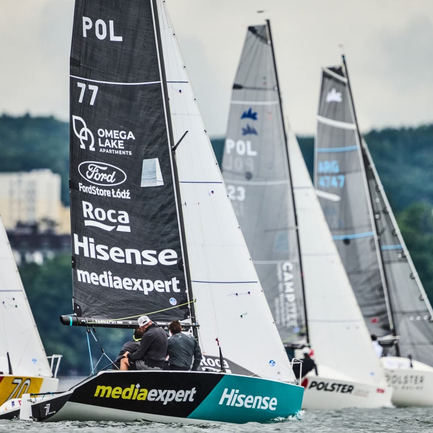 77 racing - Hisense Media Expert 77 Racing w składzie... | Facebook