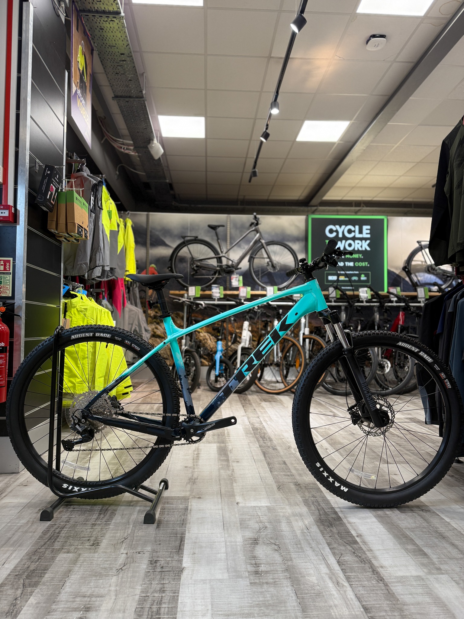 Miami Green or Galactic Grey? ? The Trek Marlin 6 has some 