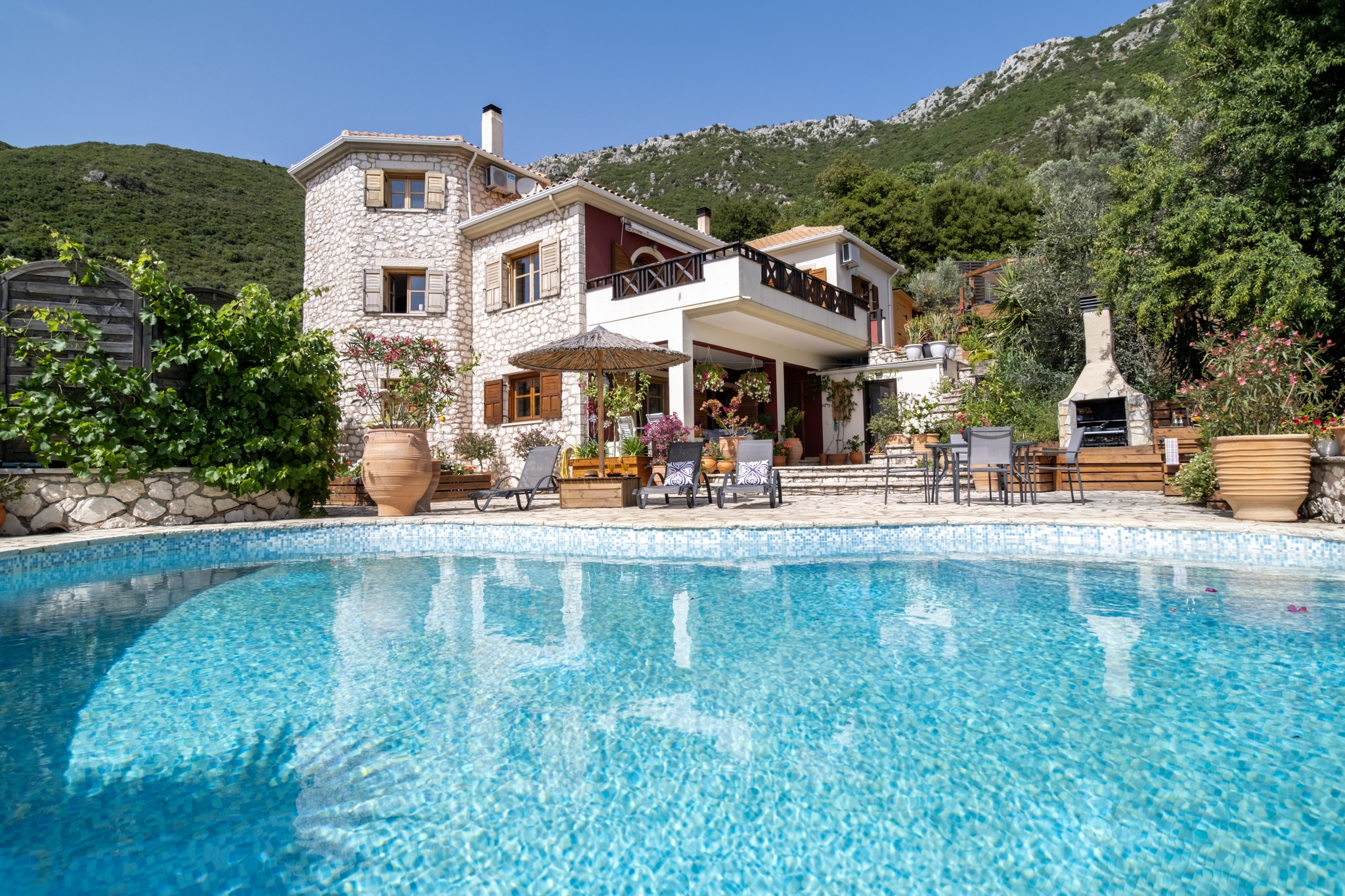arapaki-secret-garden-boutique-stay-in-villa-with-pool-lefkada-greece