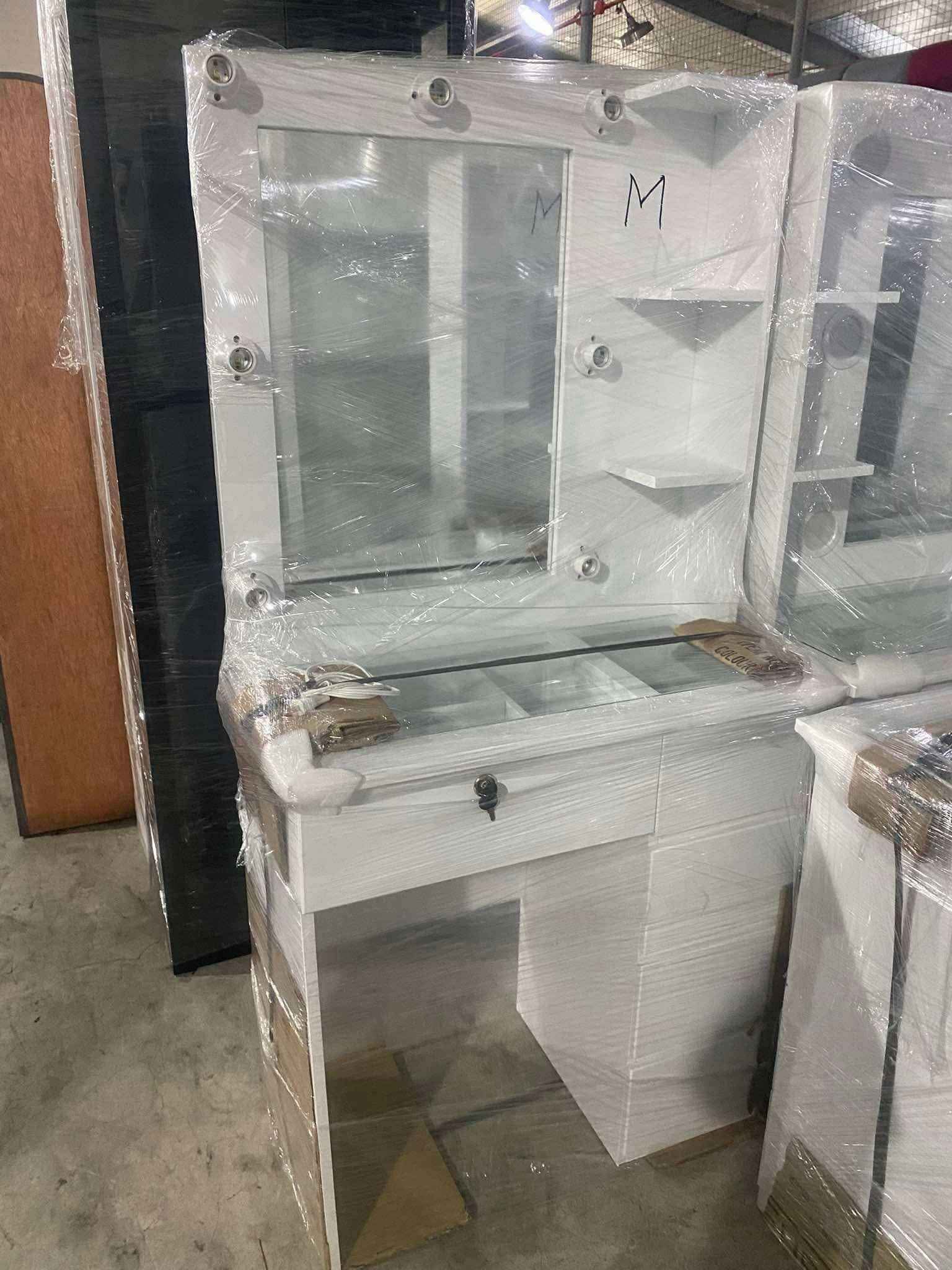 Onhand vanity mirror - Makeup Mirrors - Taguig | Facebook Marketplace ...