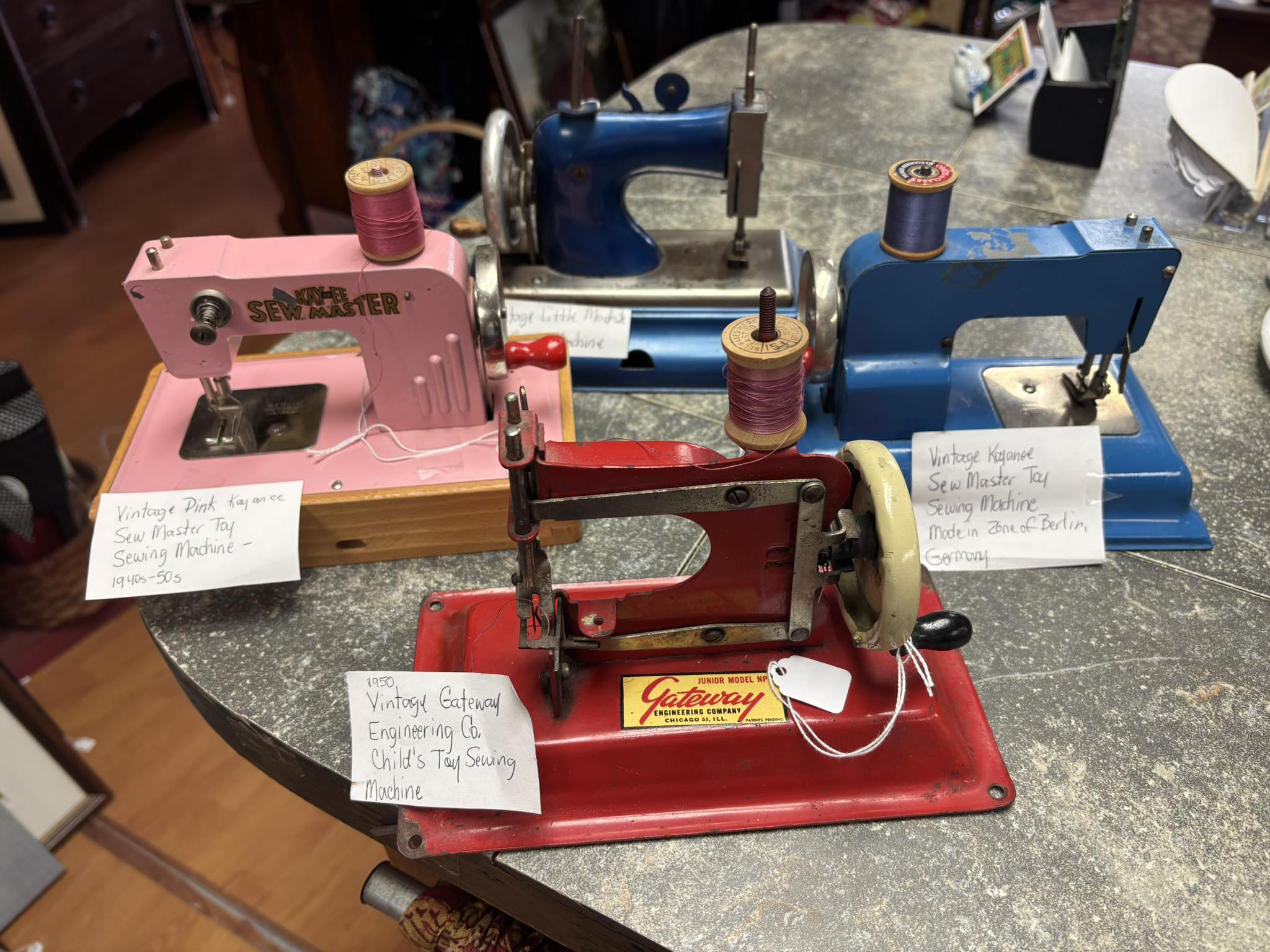 Identifying vintage sewing machine parts