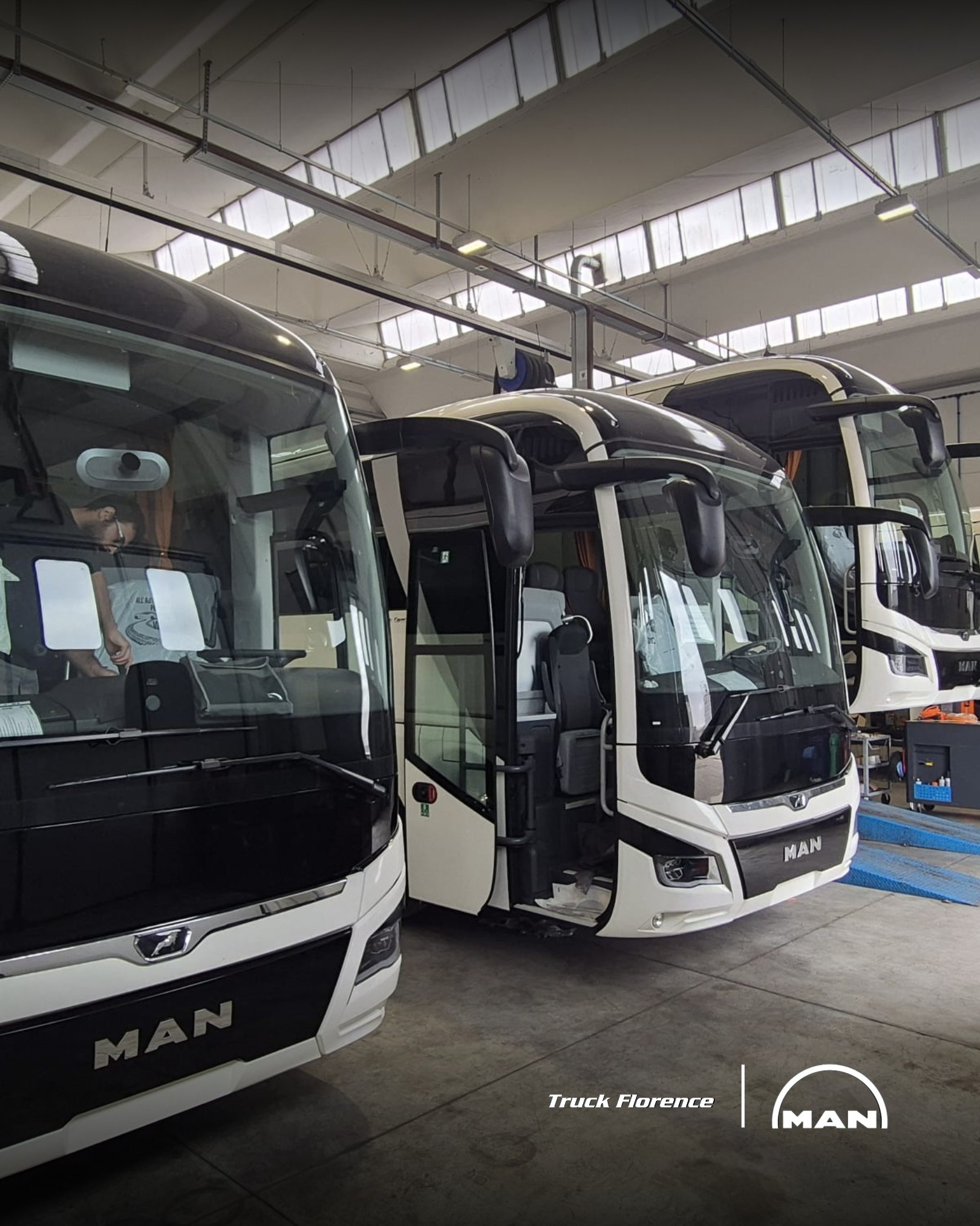 TruckFlorence - 🚍 𝐈 𝐧𝐮𝐨𝐯𝐢 𝐌𝐀𝐍 𝐋𝐢𝐨𝐧’𝐬 𝐂𝐨𝐚𝐜𝐡 𝐩𝐫𝐞𝐧𝐝𝐨𝐧𝐨 𝐯𝐢𝐭𝐚 𝐧𝐞𝐥𝐥𝐚 𝐧𝐨𝐬𝐭𝐫𝐚 ...