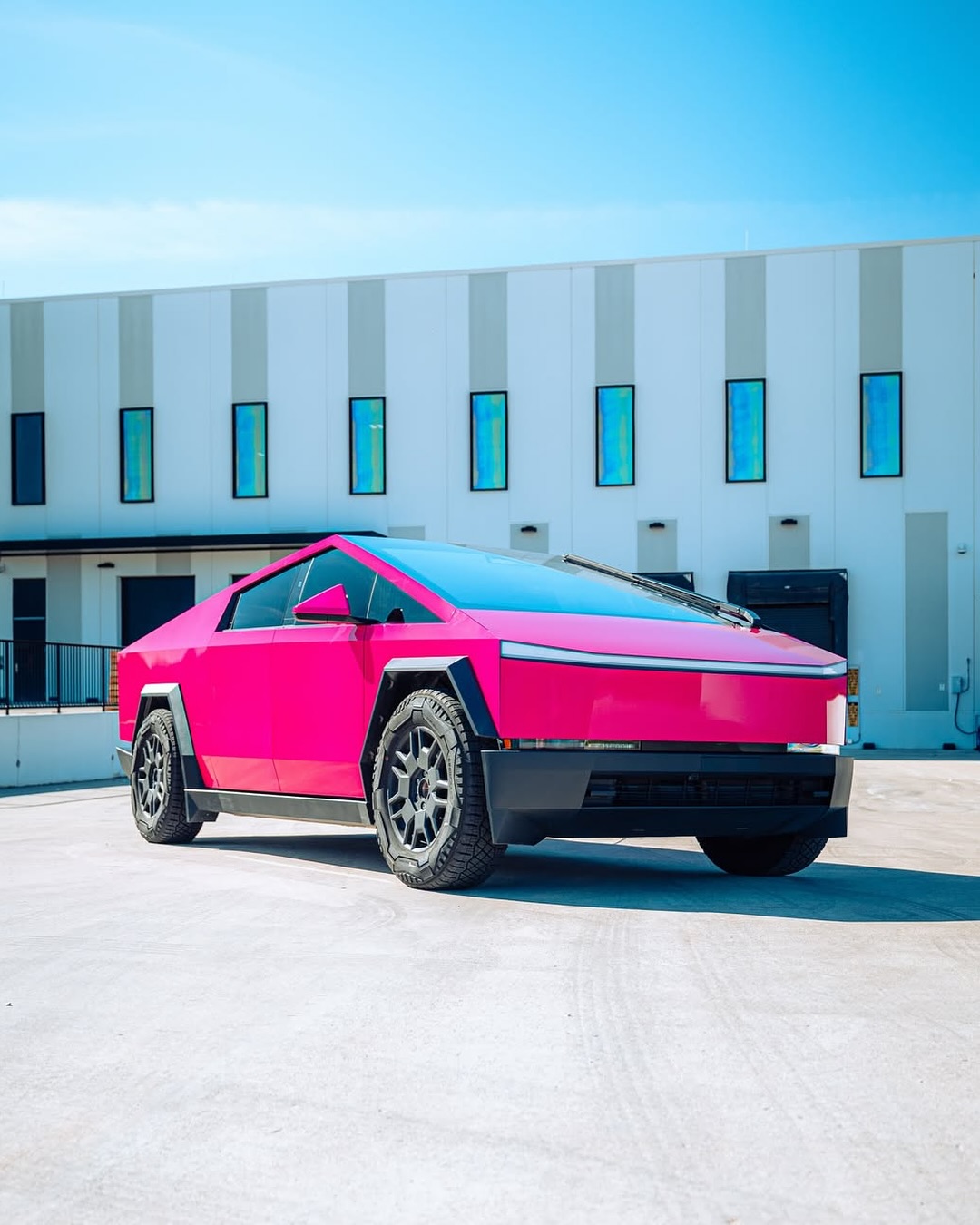 K75406 Momentum Pink Wrapped by @mogulautostudio
