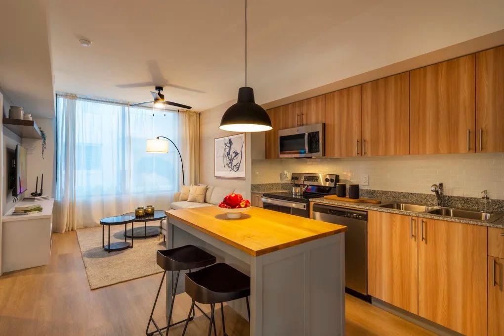 Picture of KATY - RESIA TEN OAKS offers beautiful, high-rise apartment homes with ...