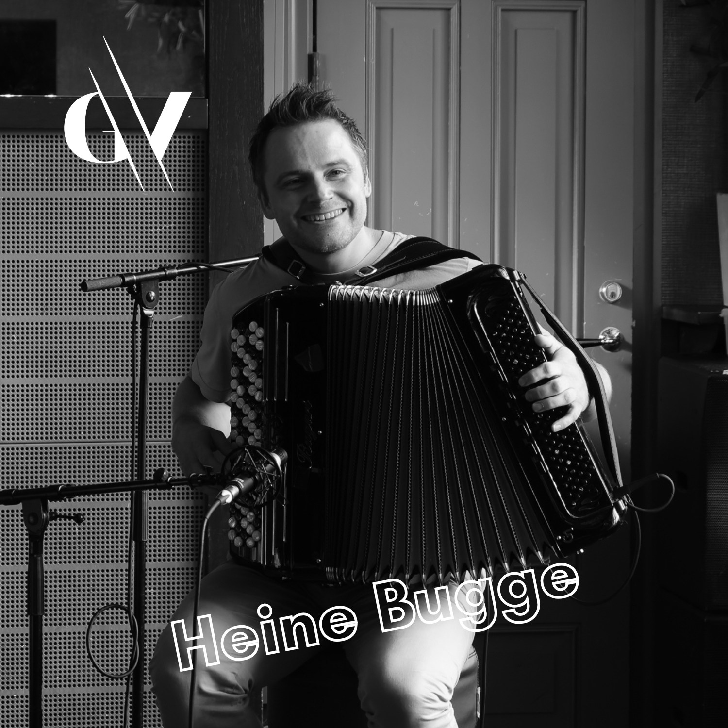 General - Heine Bugge er en norsk trekkspiller og musiker fra Molde ...