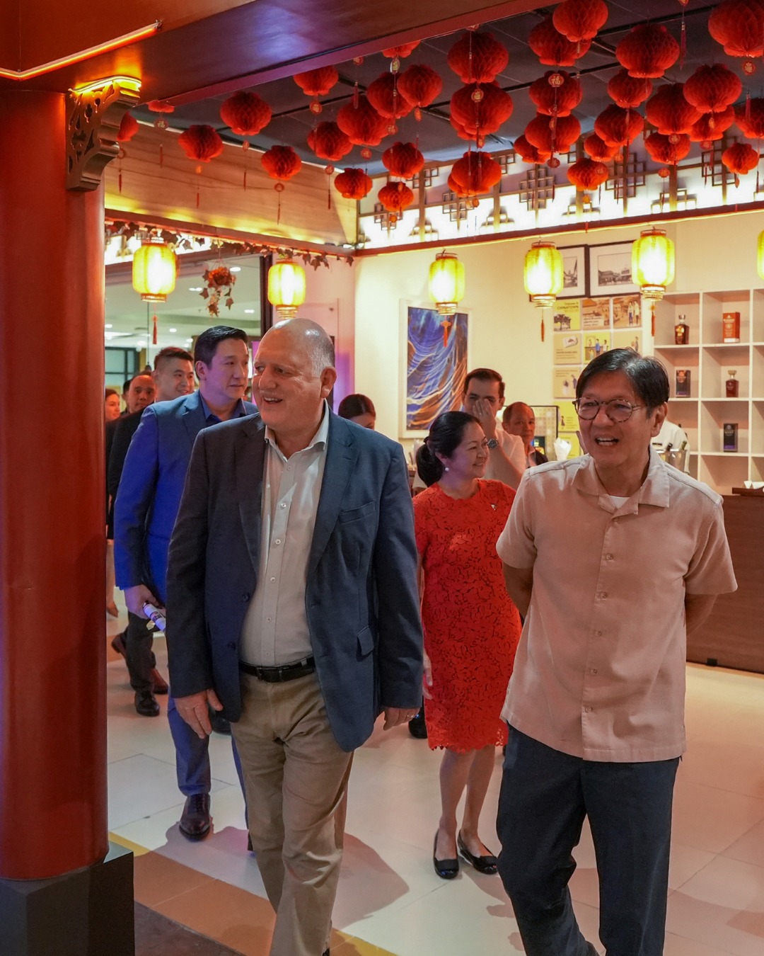 LOOK: President Ferdinand... - Megaworld Lifestyle Malls | Facebook