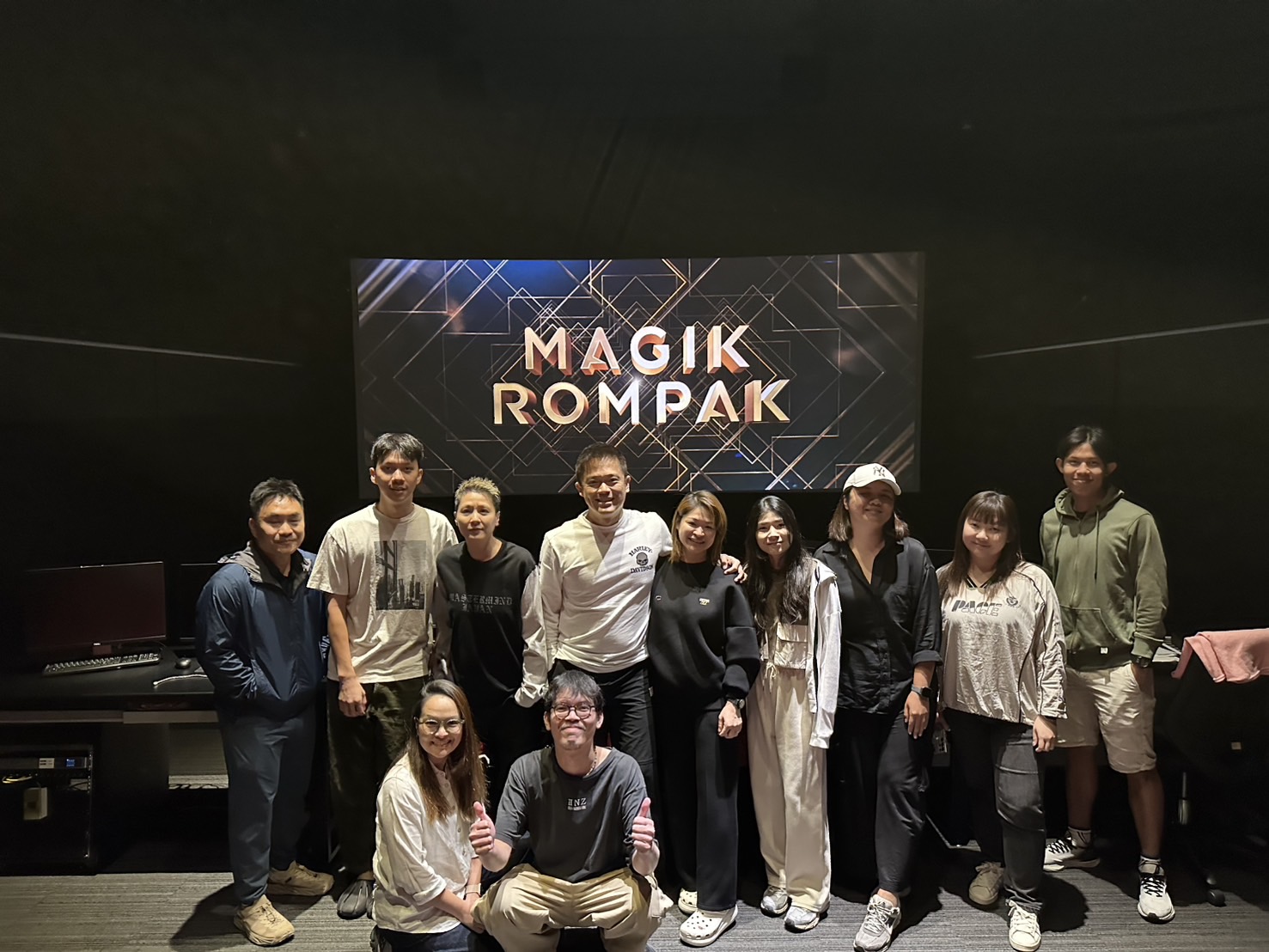 衷心感谢《Magik Rompak》的制片团队以及导演 Adrian... - One Cool Production | Facebook