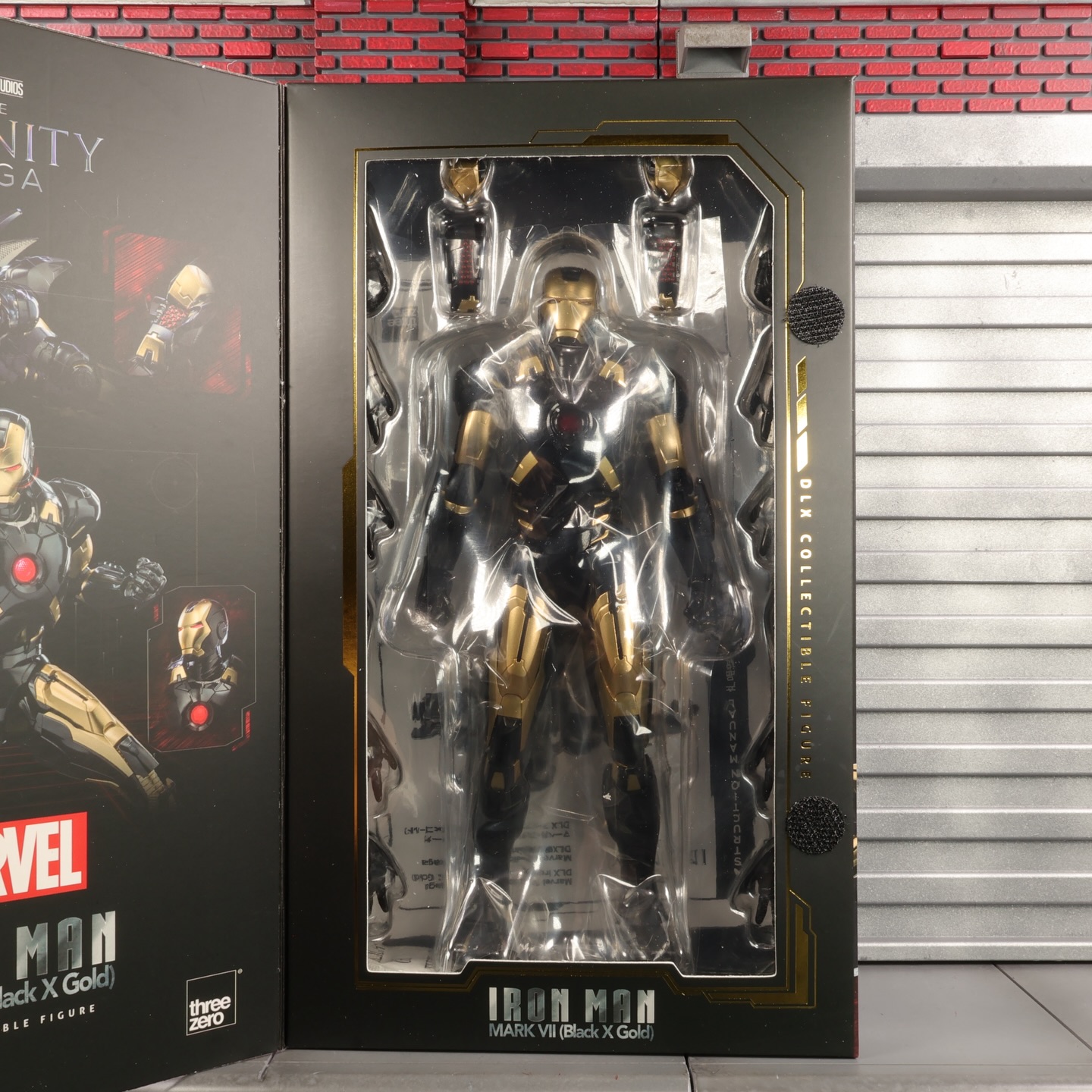 threezero DLX Marvel Studios The Infinity Saga IRON MAN MARK VII 