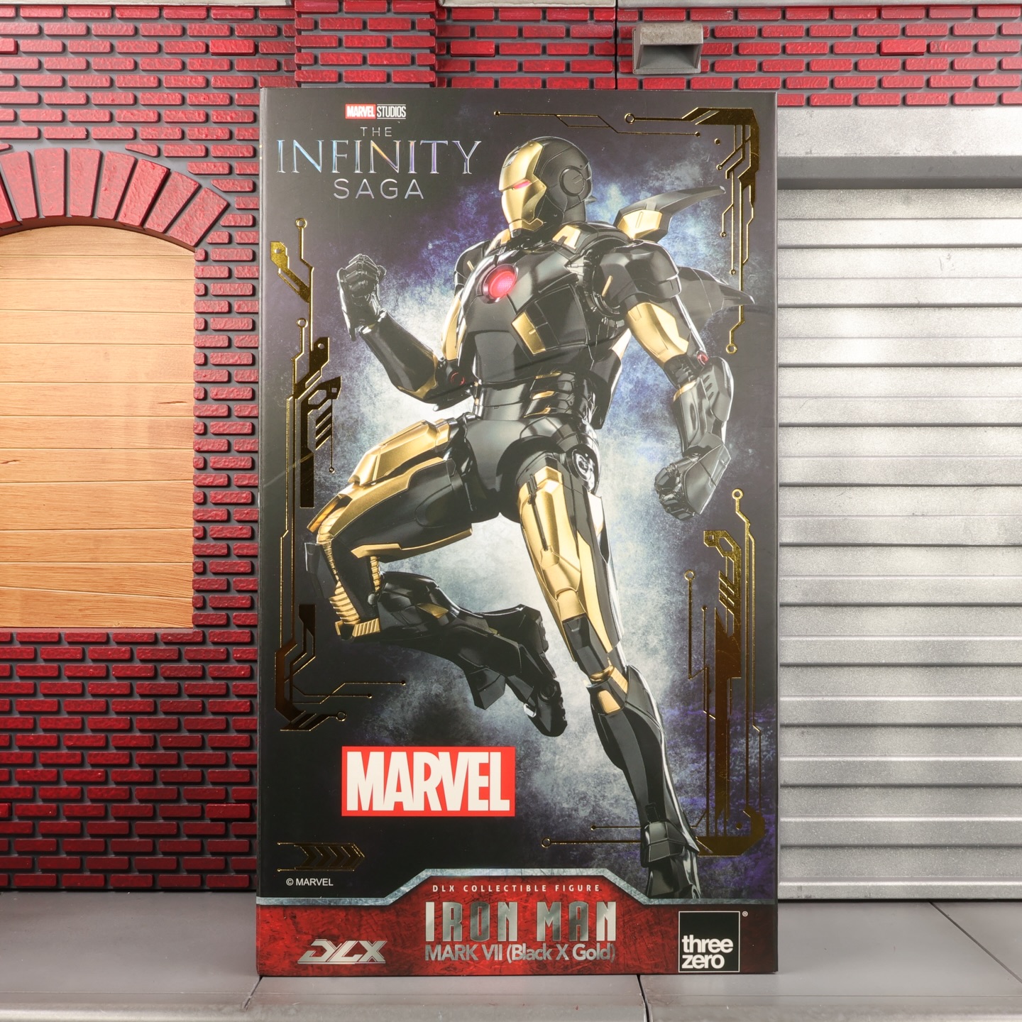 threezero DLX Marvel Studios The Infinity Saga IRON MAN MARK VII 