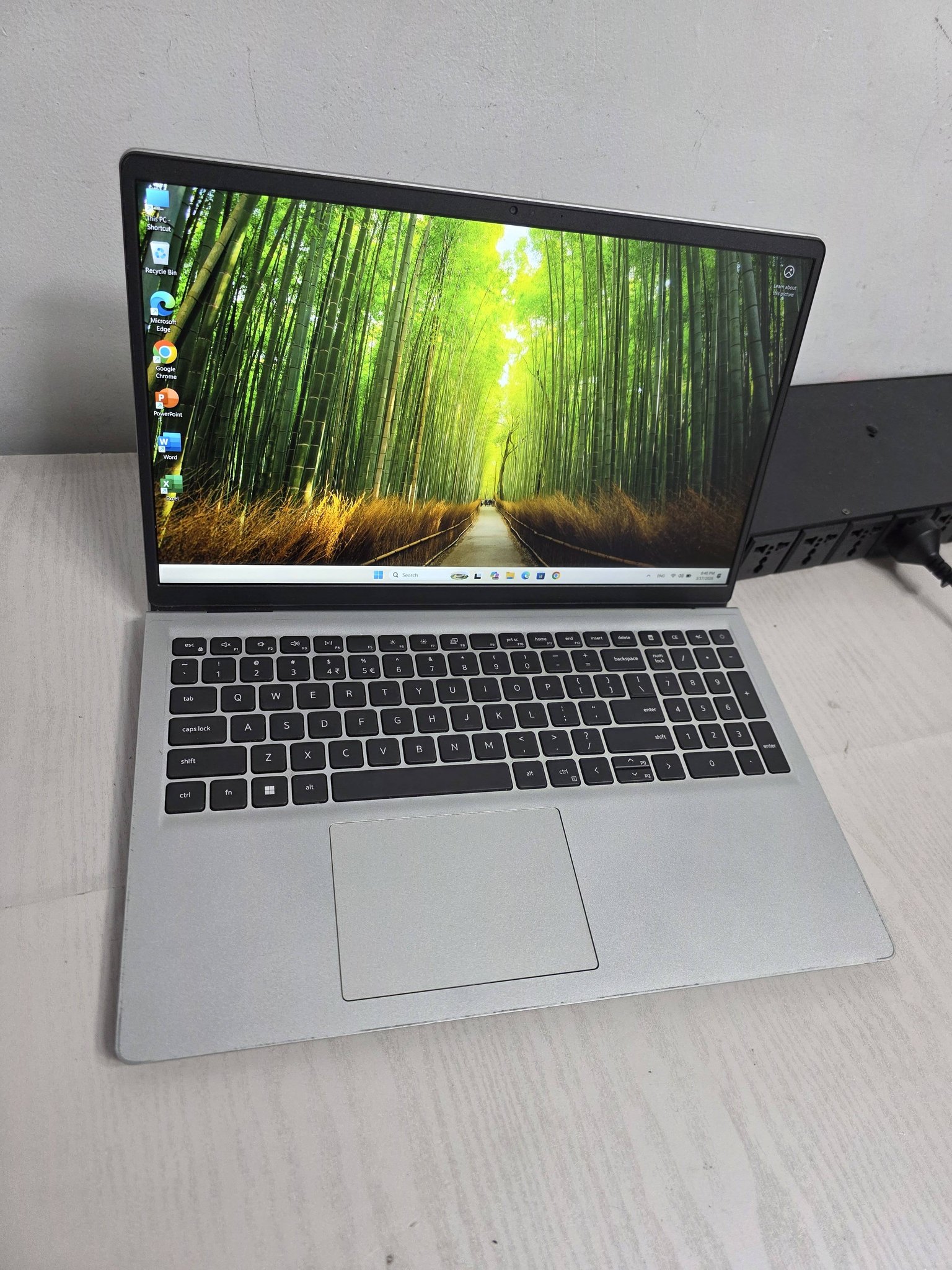 MacBook Pro 17インチ 2.8GHz Macbook air & pro, iMac, Mac mini хэрэглэгчдийн групп (авна | зарна)