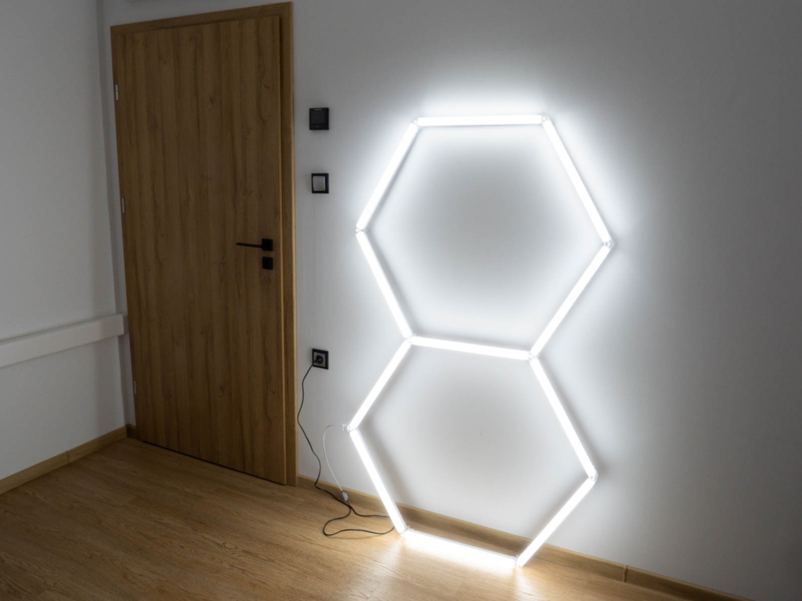 ANRO LED... - ANRO LED világítás és díszléc webáruház
