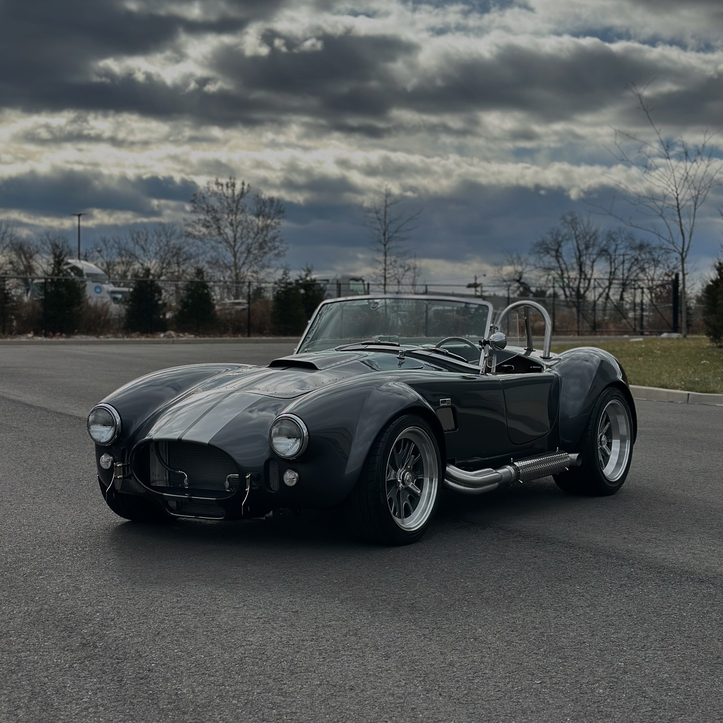 Jonathan - SOLD‼️1965 @backdraft_racing Cobra 🐍 Magnetic Grey / Silver ...