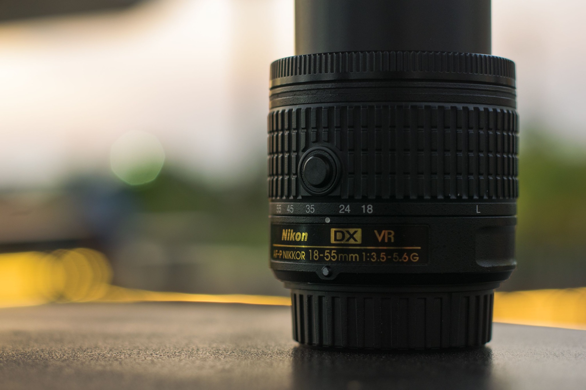 Is Nikon D80 worth buying with older CCD sensor?