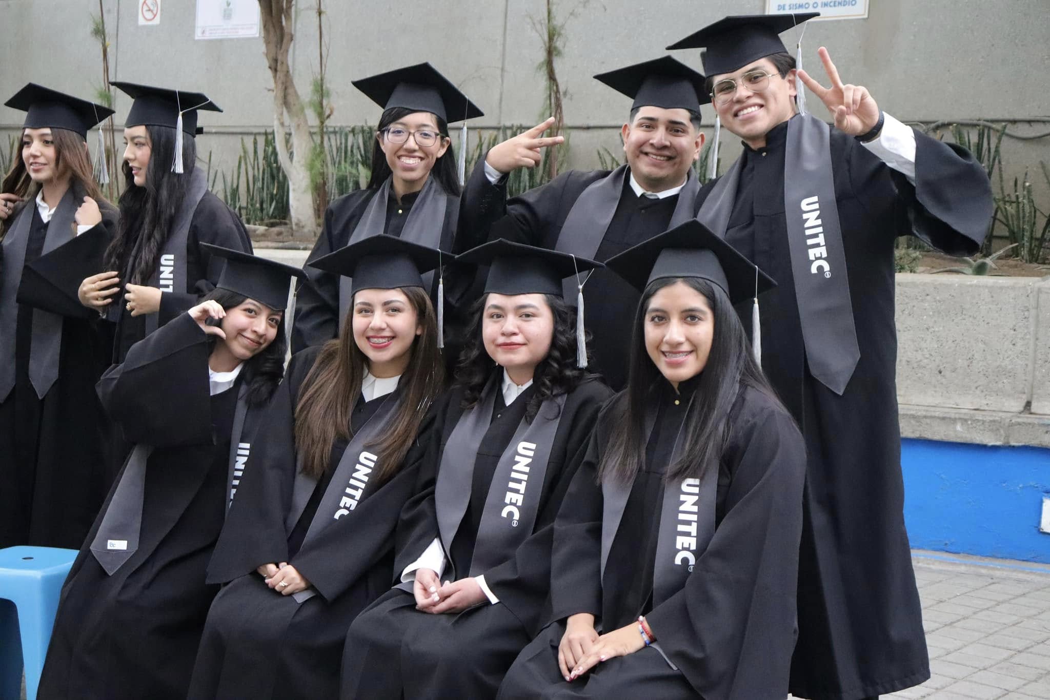 Egresados Unitec