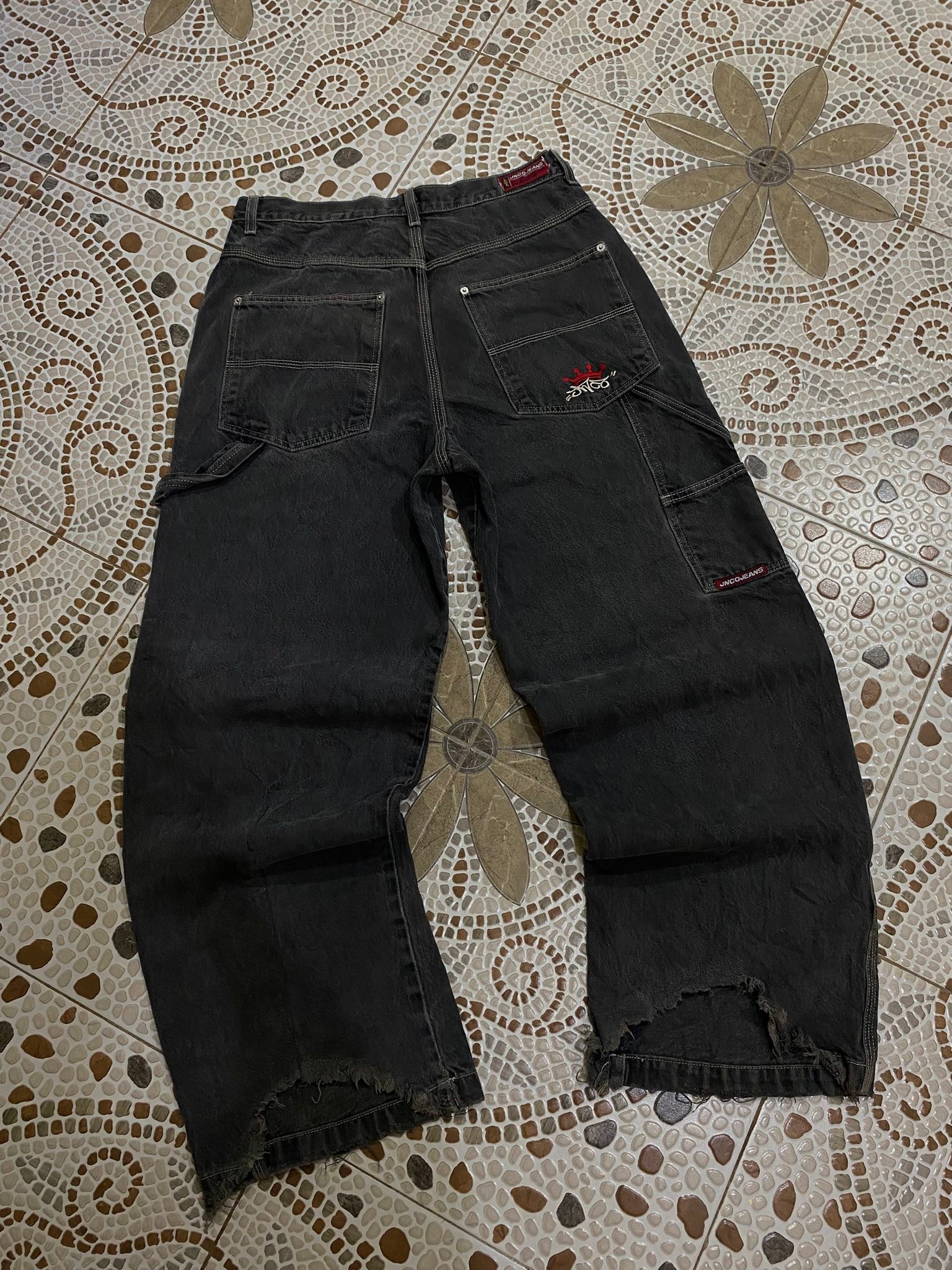 Jnco J logo Graffiti Black with contrast stitching Big pockets 