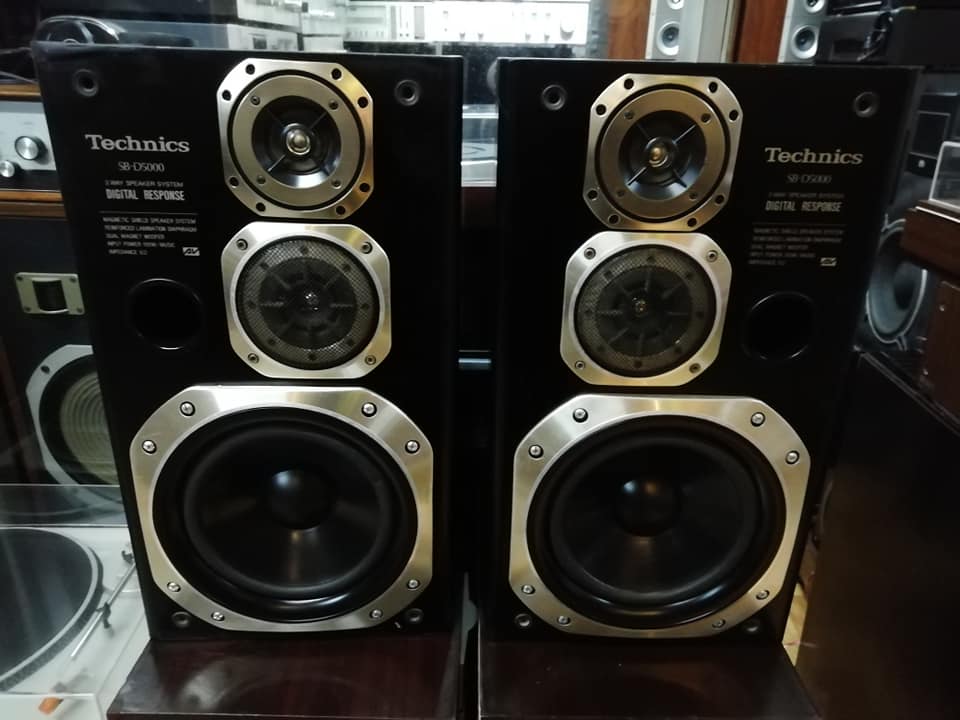 Altavoces TECHNICS SB-D5000 Made in Japan S/. 450