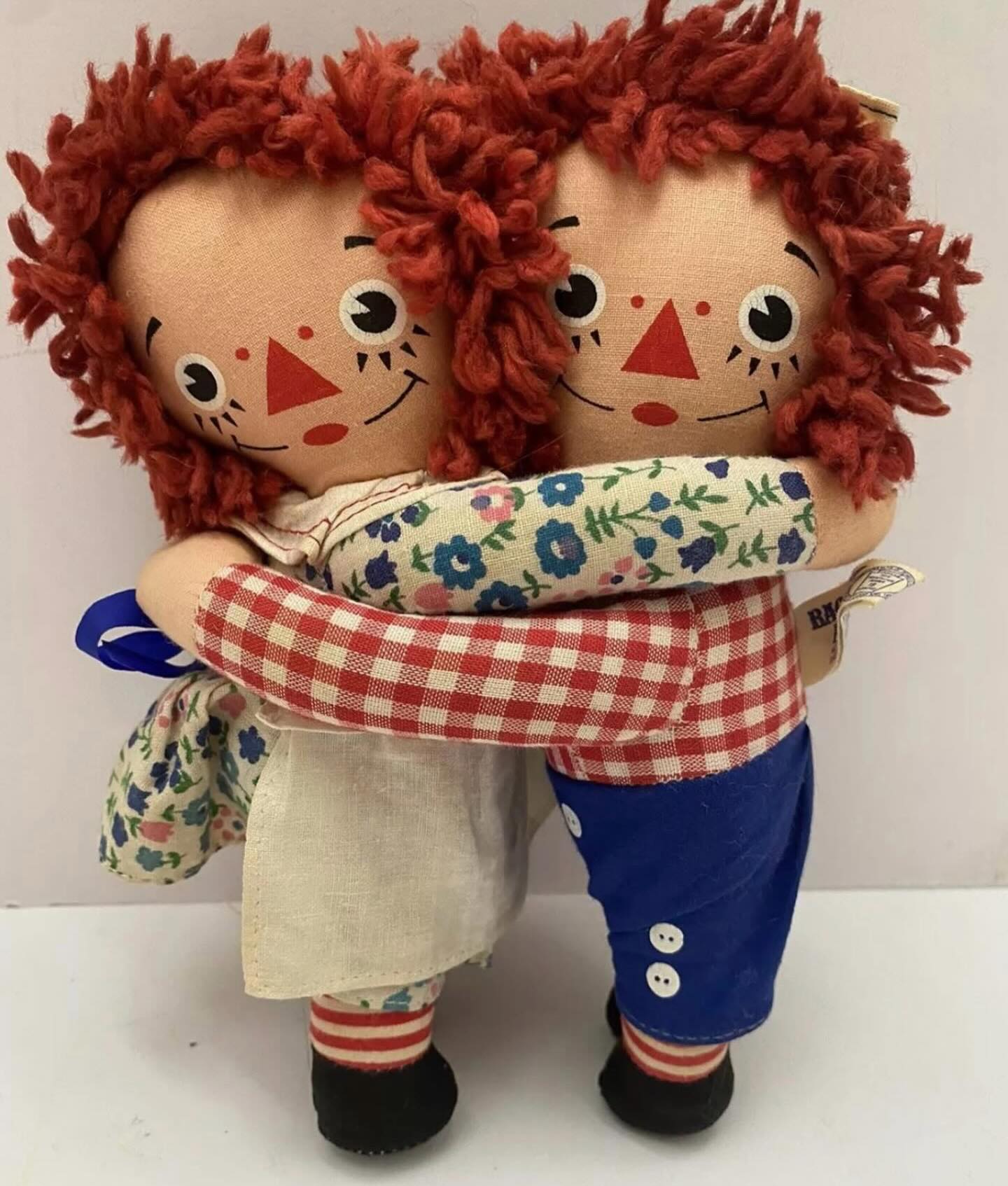 1960s Original Knickerbocker Hugging Raggedy Ann and Andy are