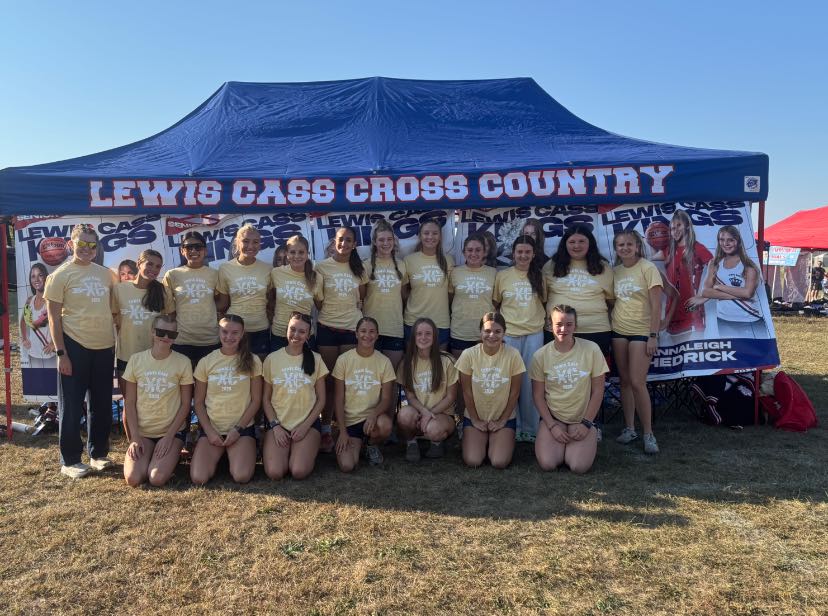 LCXC- - 2025 LCXC Team! 18 runners, 5 managers ((missing 2 managers ...
